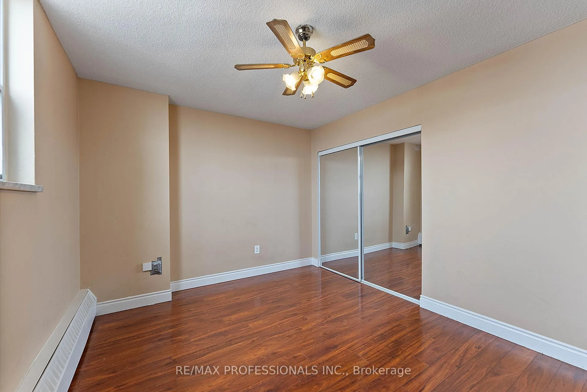 Photo 24 of Unit 1405, 390 Dixon Road, Etobicoke, Kingsview Village-The Westway — HOMEH