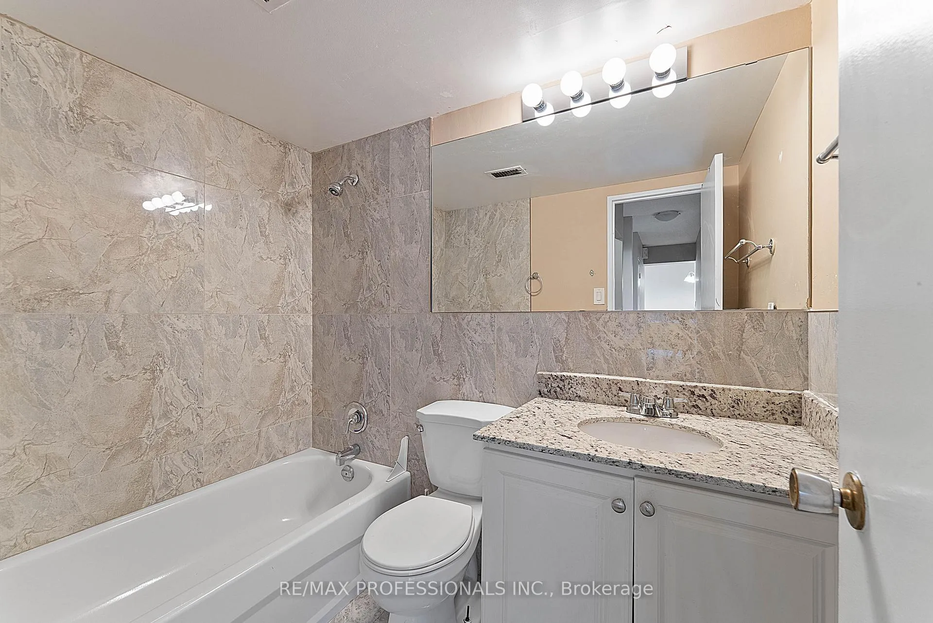 Photo 29 of Unit 1405, 390 Dixon Road, Etobicoke, Kingsview Village-The Westway — HOMEH