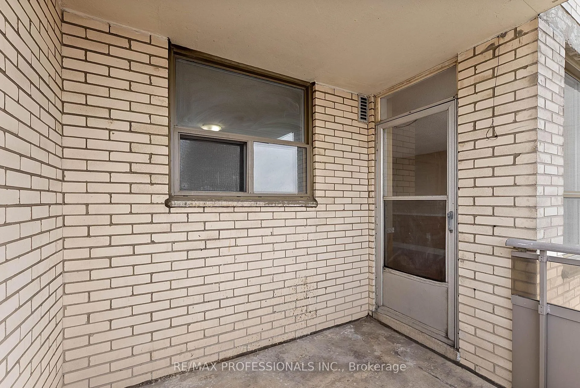Photo 34 of Unit 1405, 390 Dixon Road, Etobicoke, Kingsview Village-The Westway — HOMEH