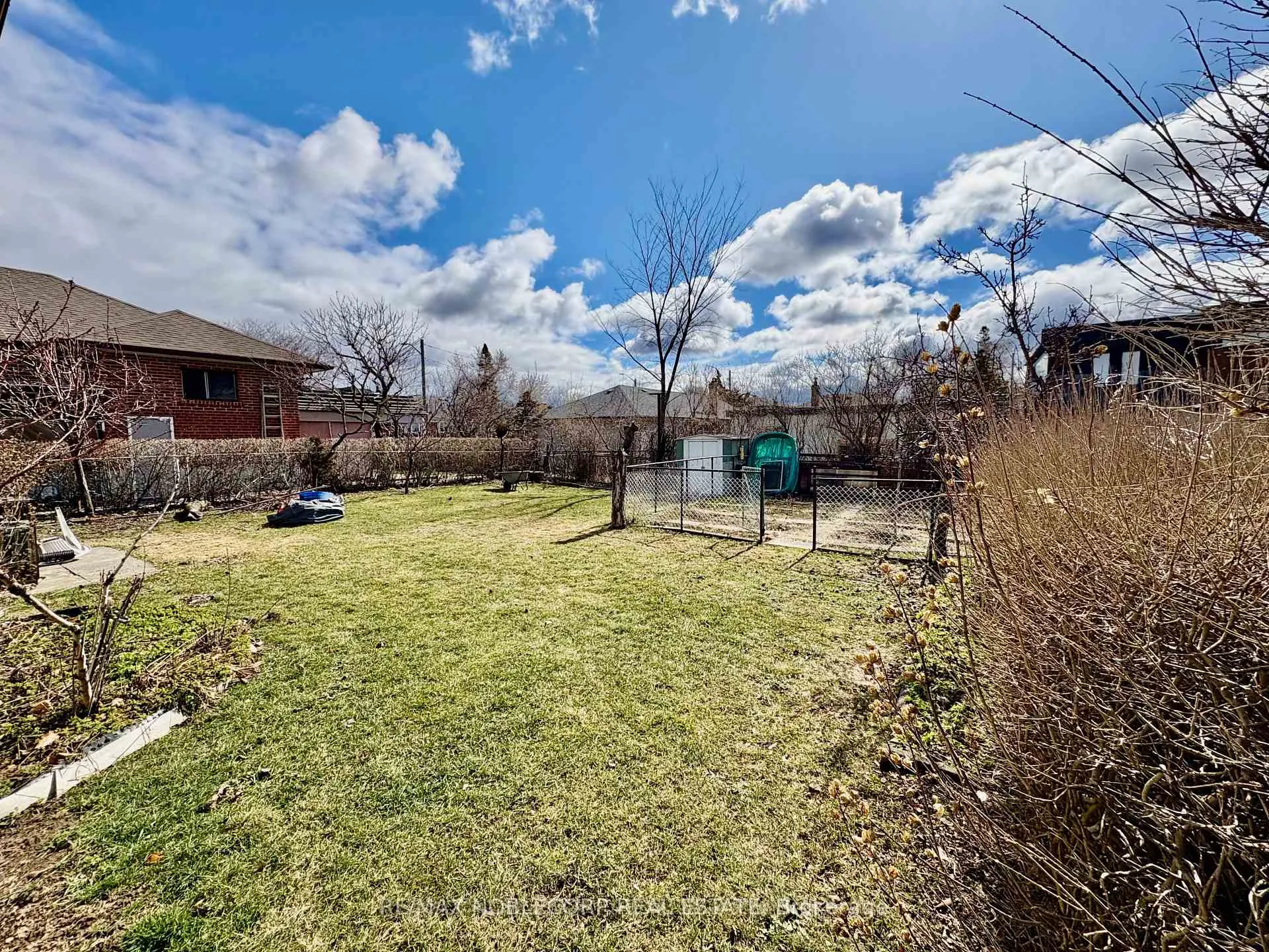 Photo 14 of 97 Travistock Road, North York, Downsview-Roding-CFB — HOMEH