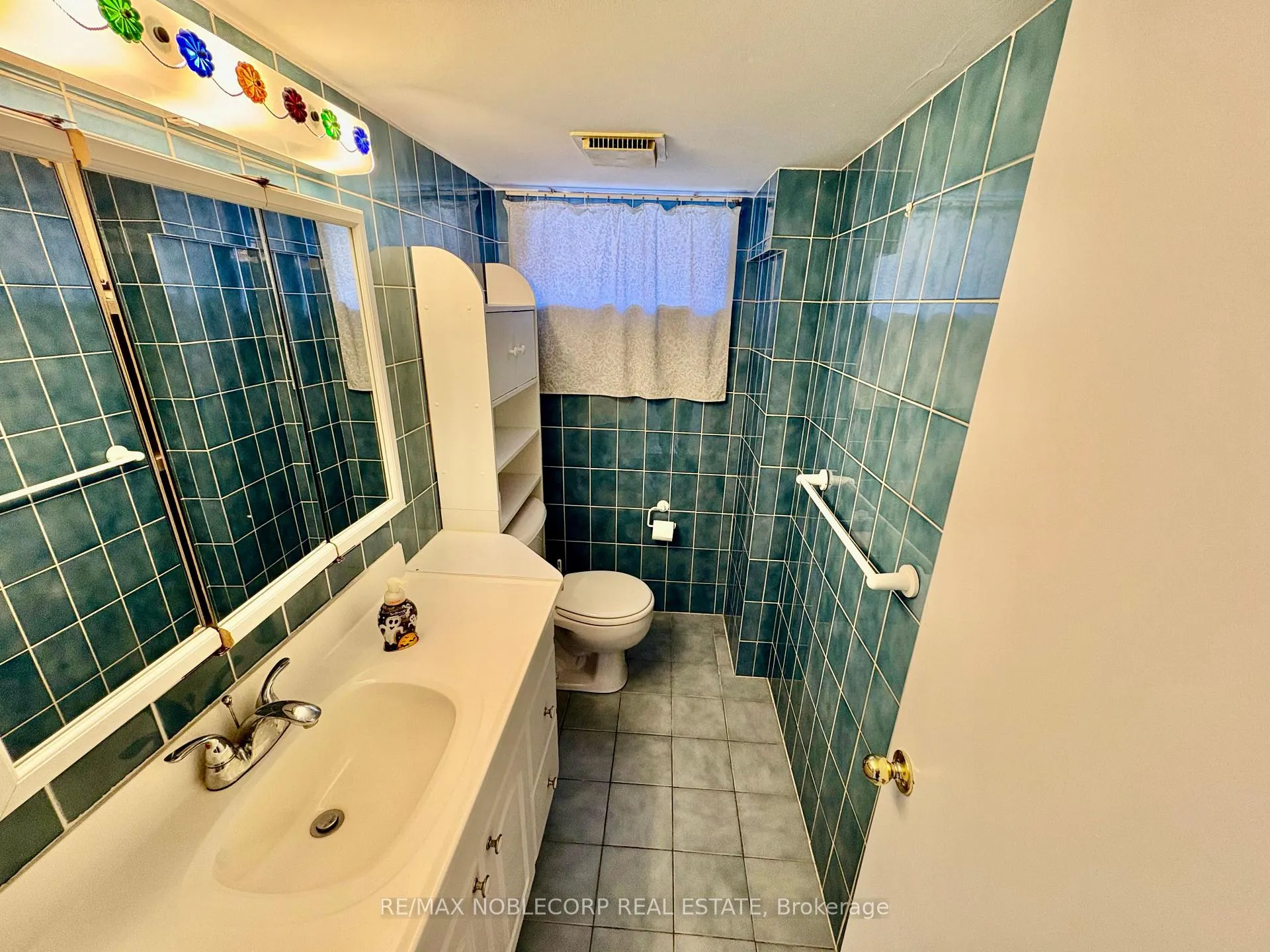 Photo 15 of 97 Travistock Road, North York, Downsview-Roding-CFB — HOMEH