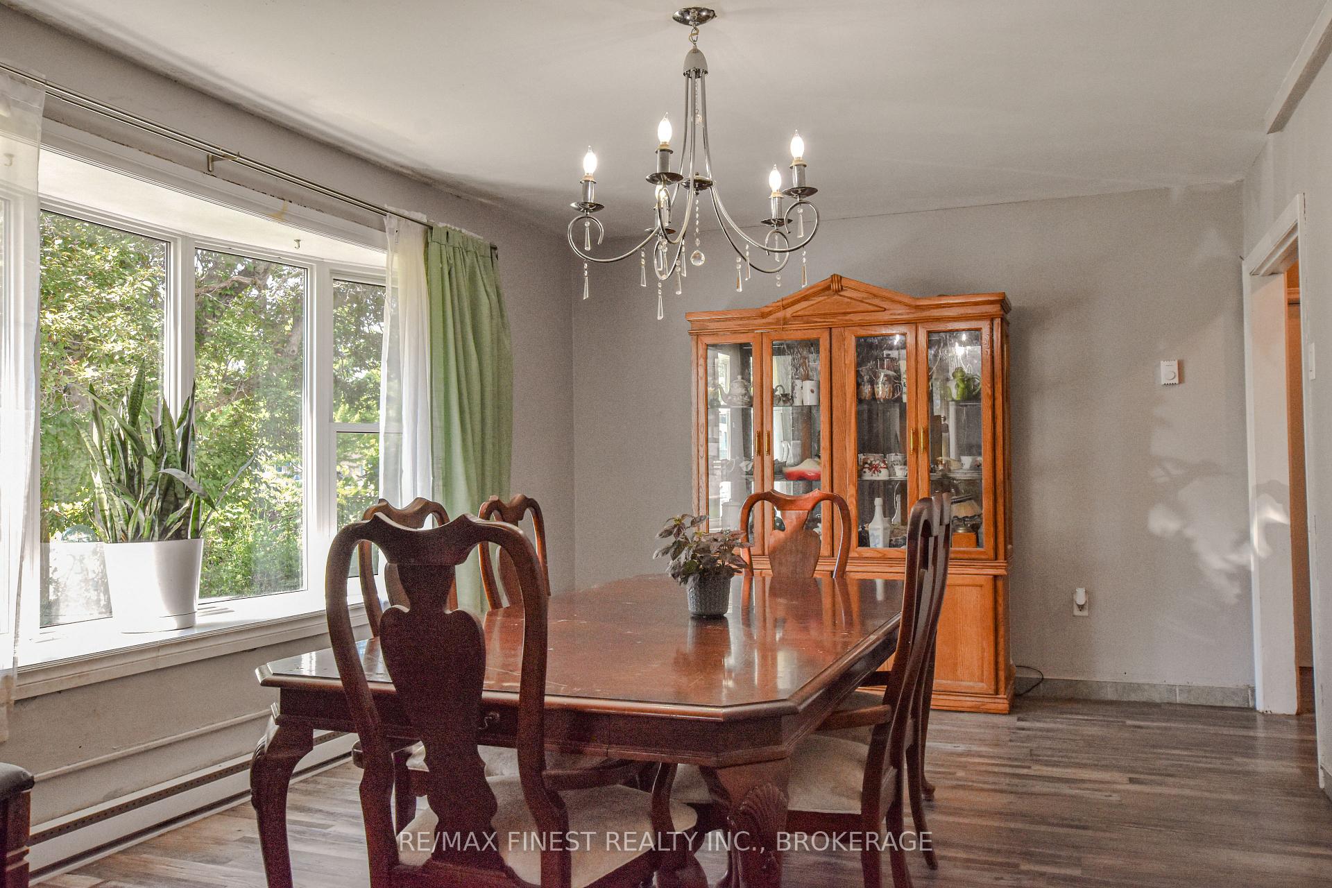 Photo 5 of 165 Phillips Street, Kingston, West of Sir John A. Blvd — HOMEH