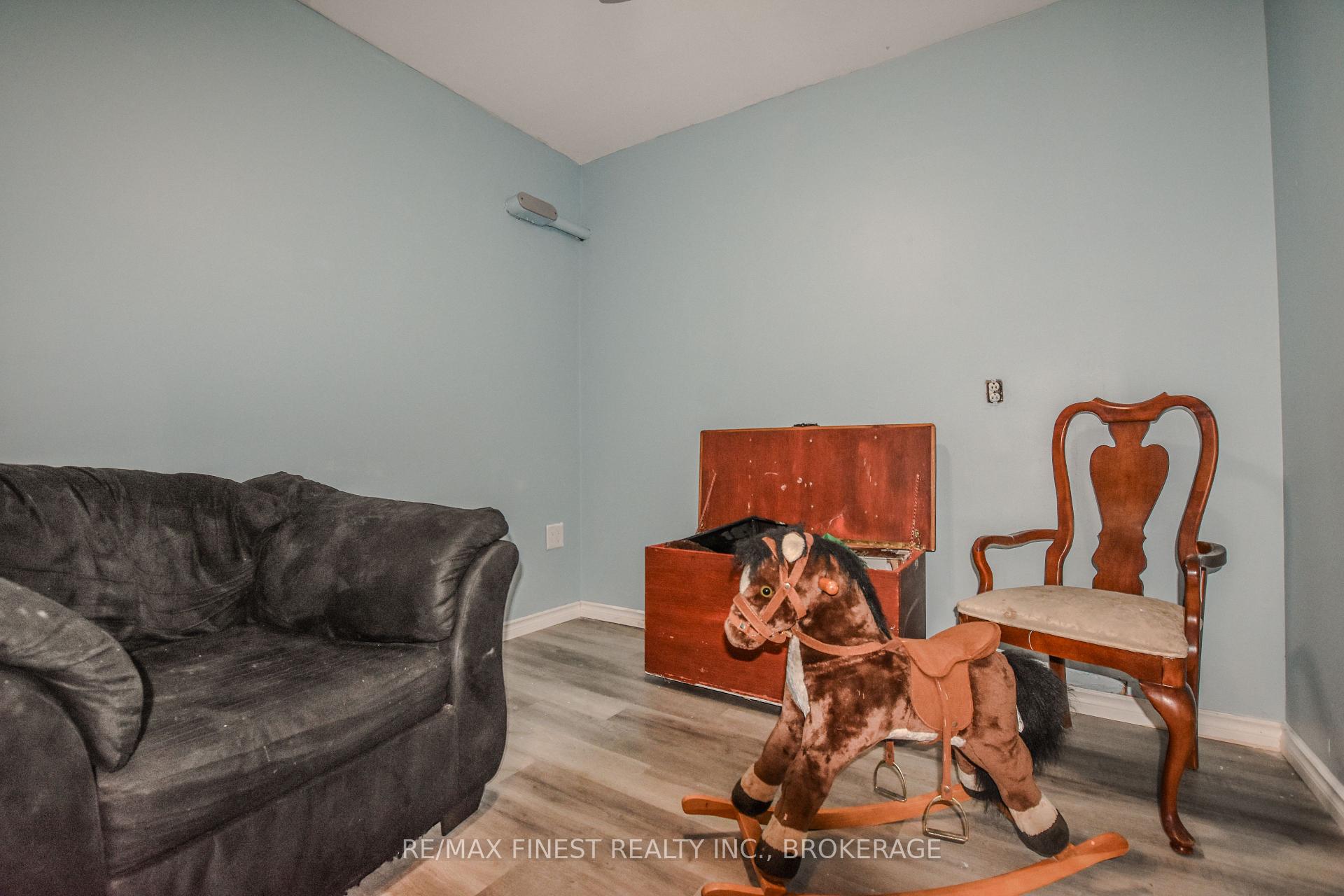 Photo 17 of 165 Phillips Street, Kingston, West of Sir John A. Blvd — HOMEH