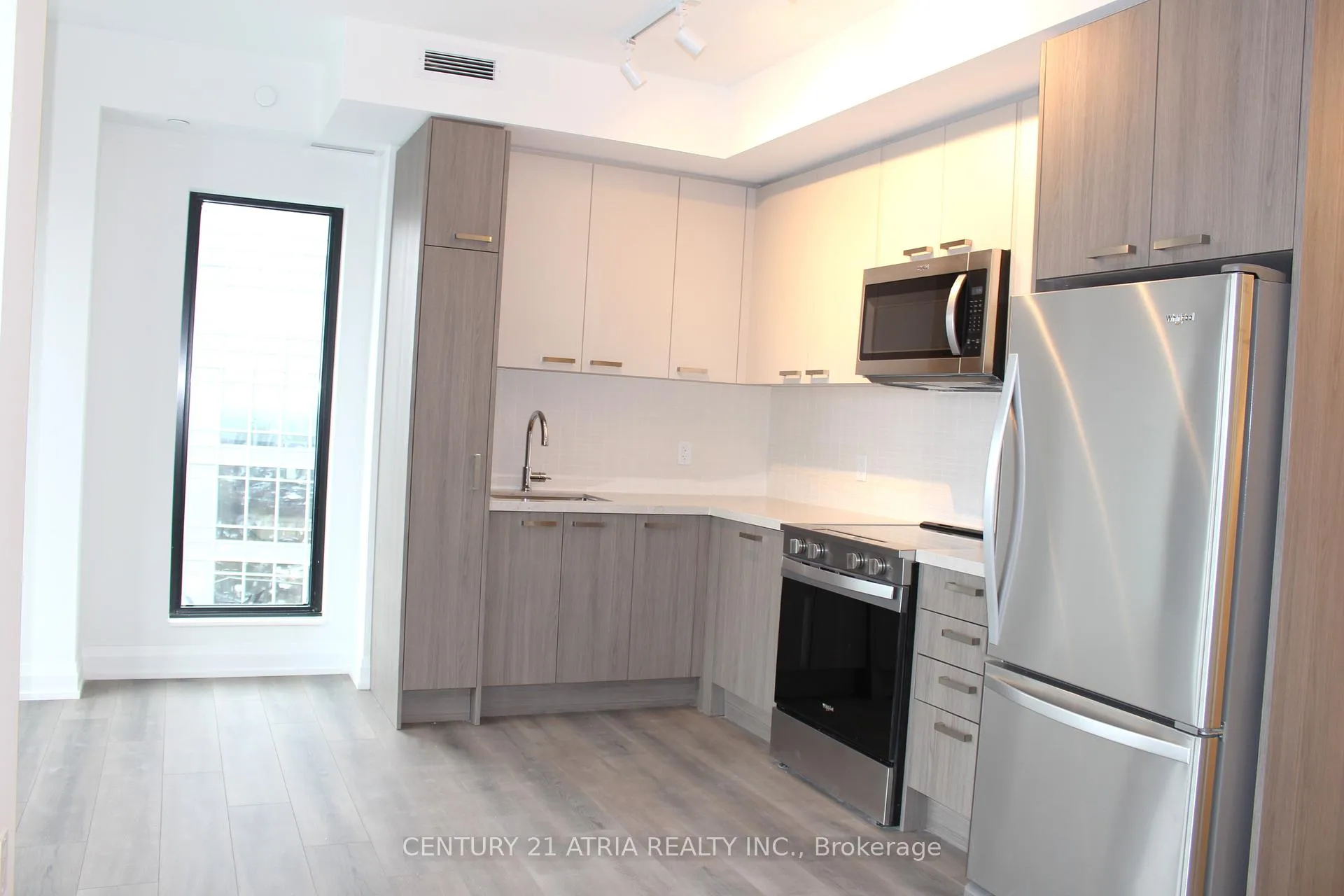 Front of Unit 3208, 20 Soudan Avenue