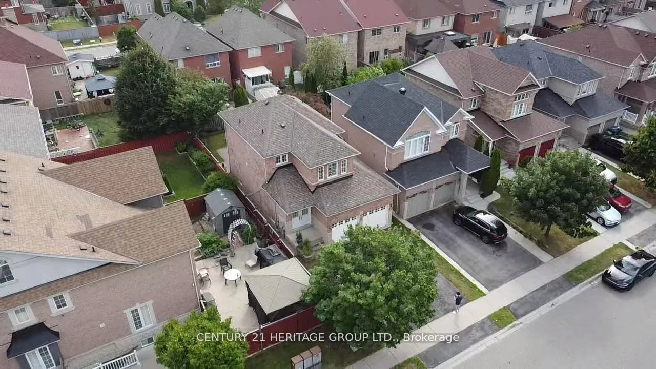Photo 32 of 4 Sunnyvale Gate, Brampton, Bramalea North Industrial — HOMEH