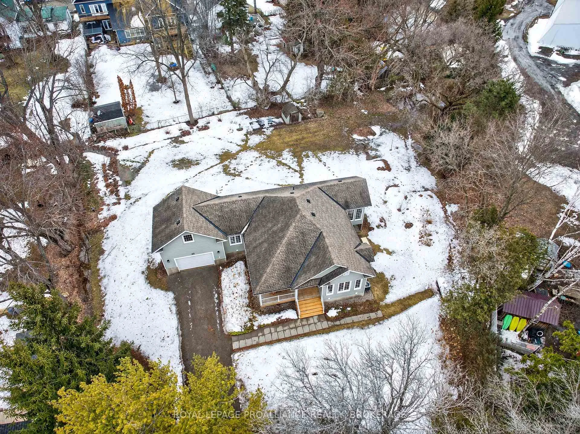 Photo 6 of 25 George Street E, Westport — HOMEH