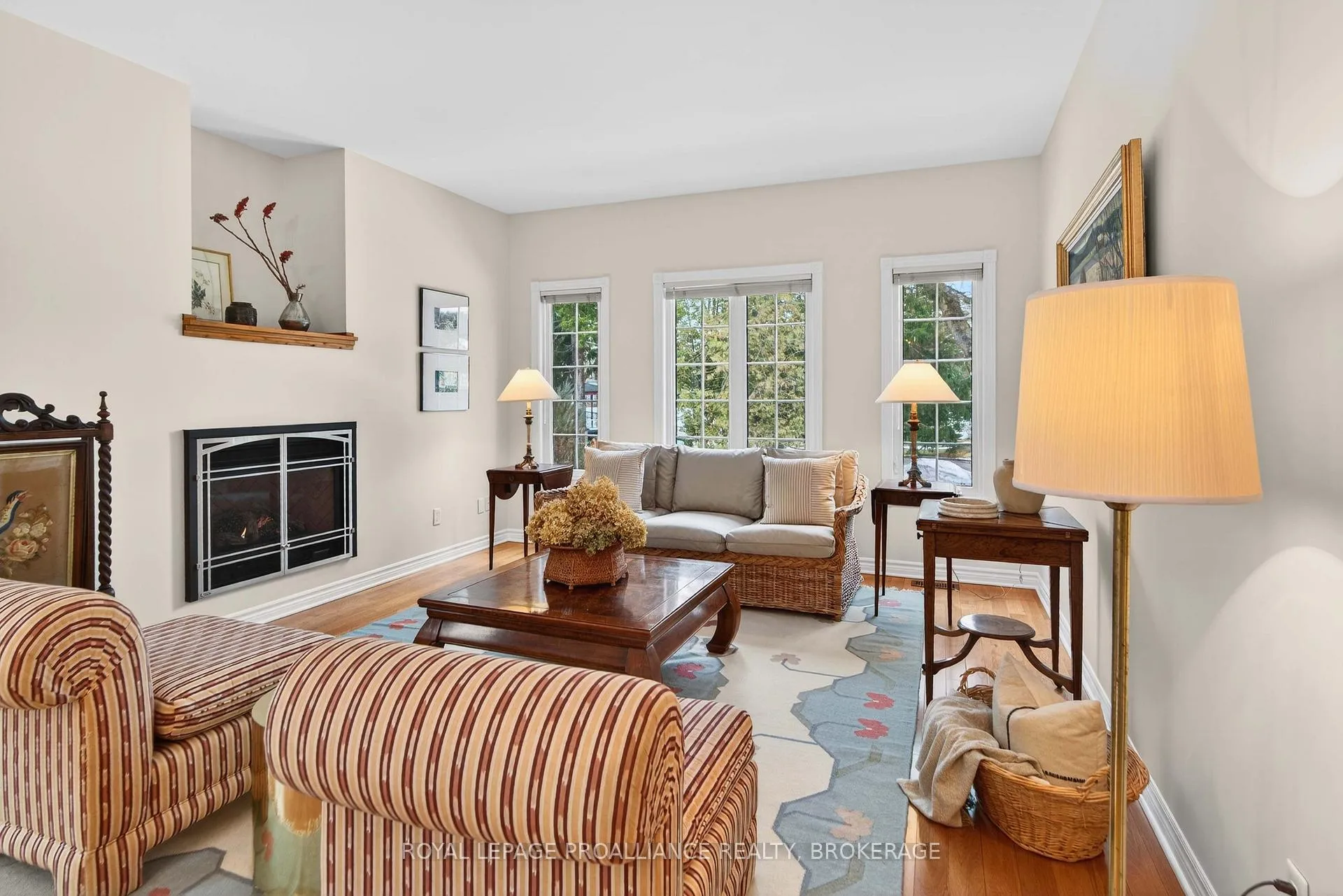 Photo 10 of 25 George Street E, Westport — HOMEH