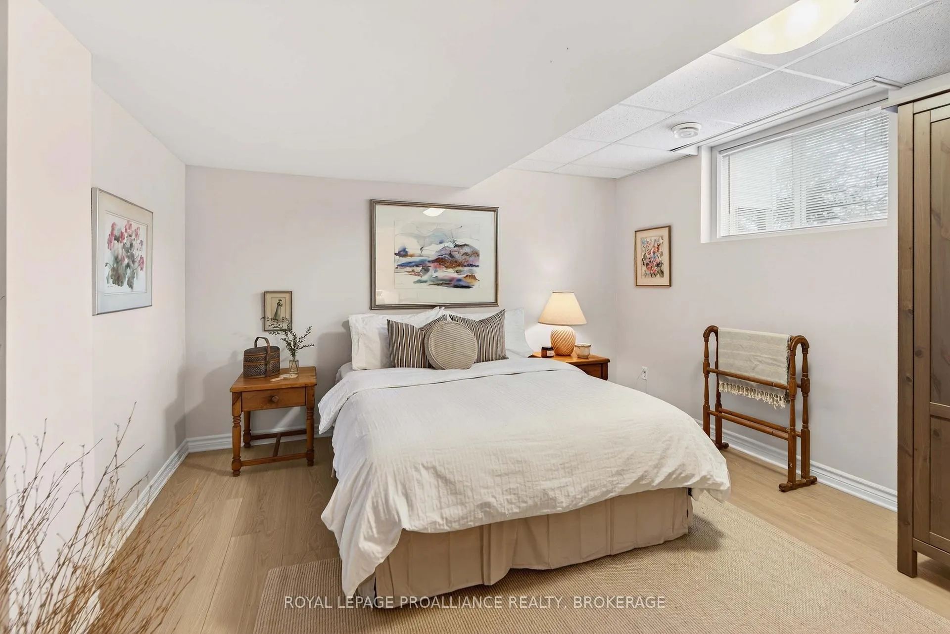 Photo 43 of 25 George Street E, Westport — HOMEH