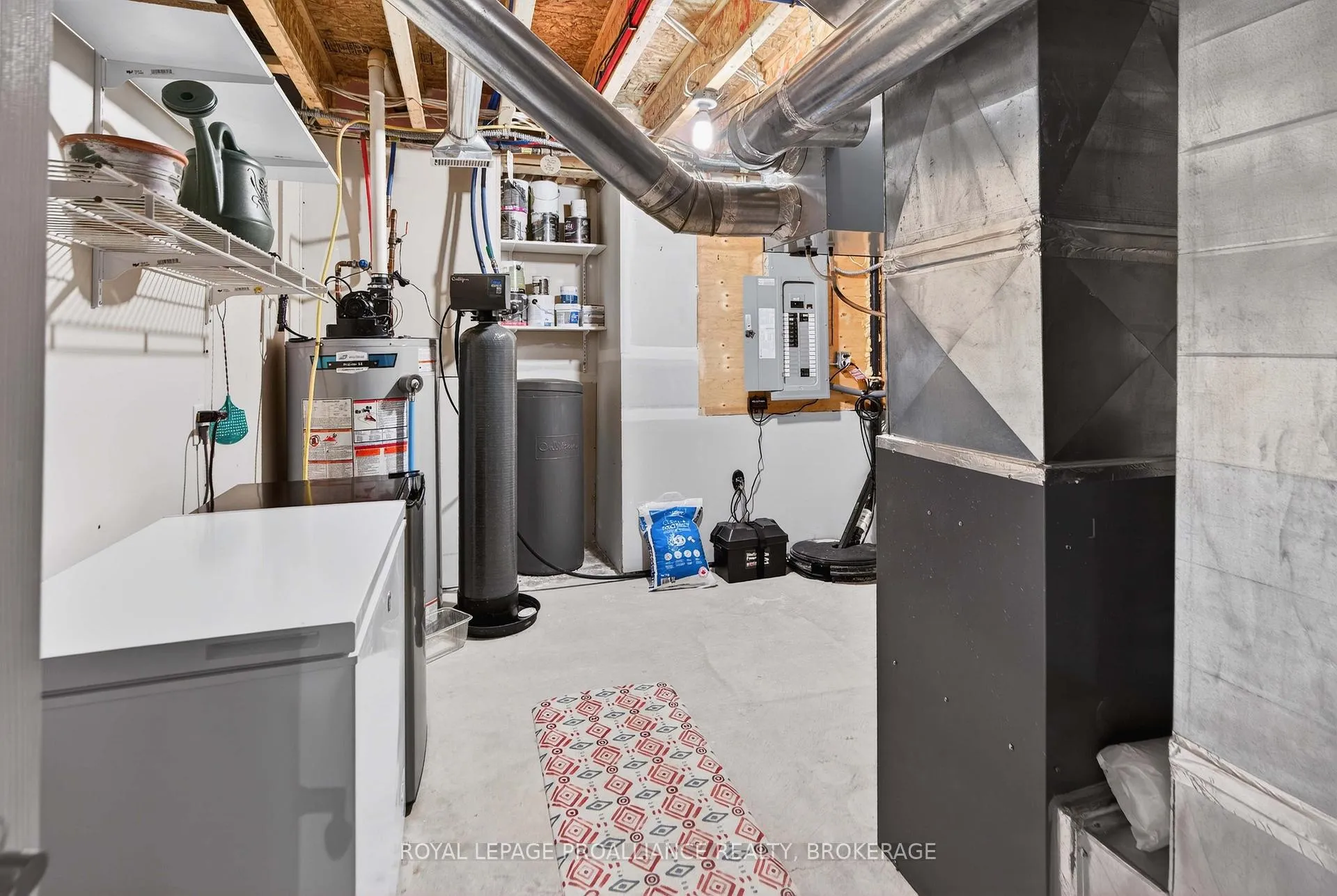 Photo 45 of 25 George Street E, Westport — HOMEH