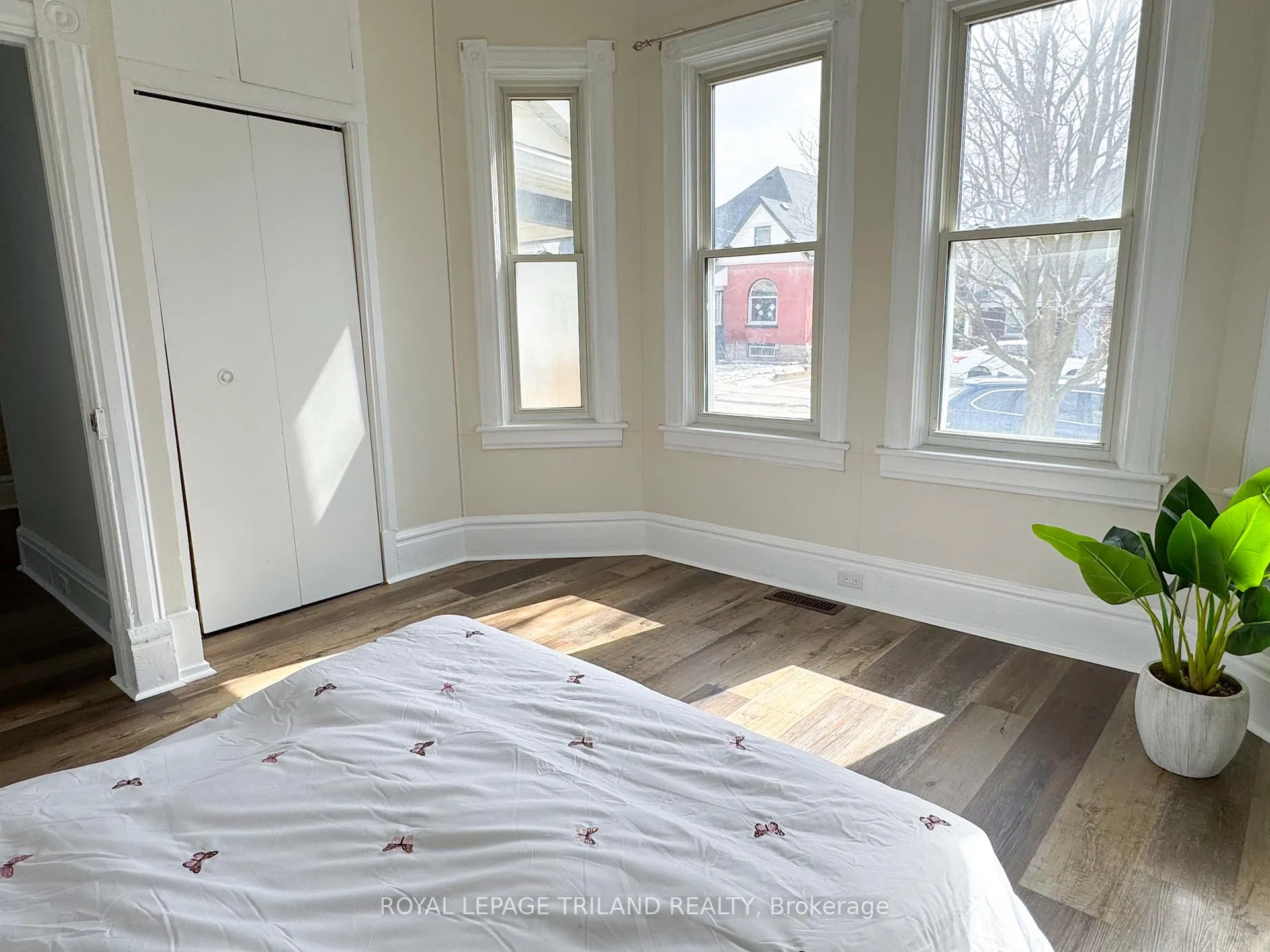 Photo 13 of Unit Main, 42 Erie Street, St. Thomas — HOMEH