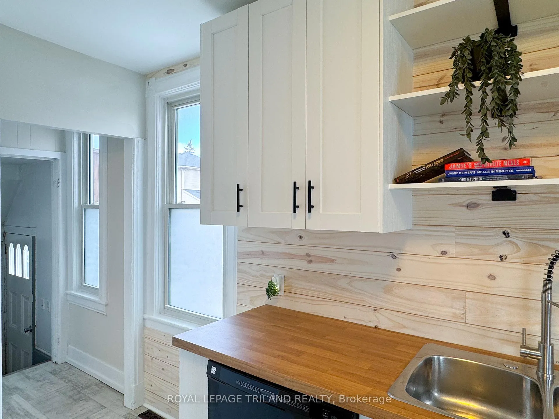 Photo 23 of Unit Main, 42 Erie Street, St. Thomas — HOMEH