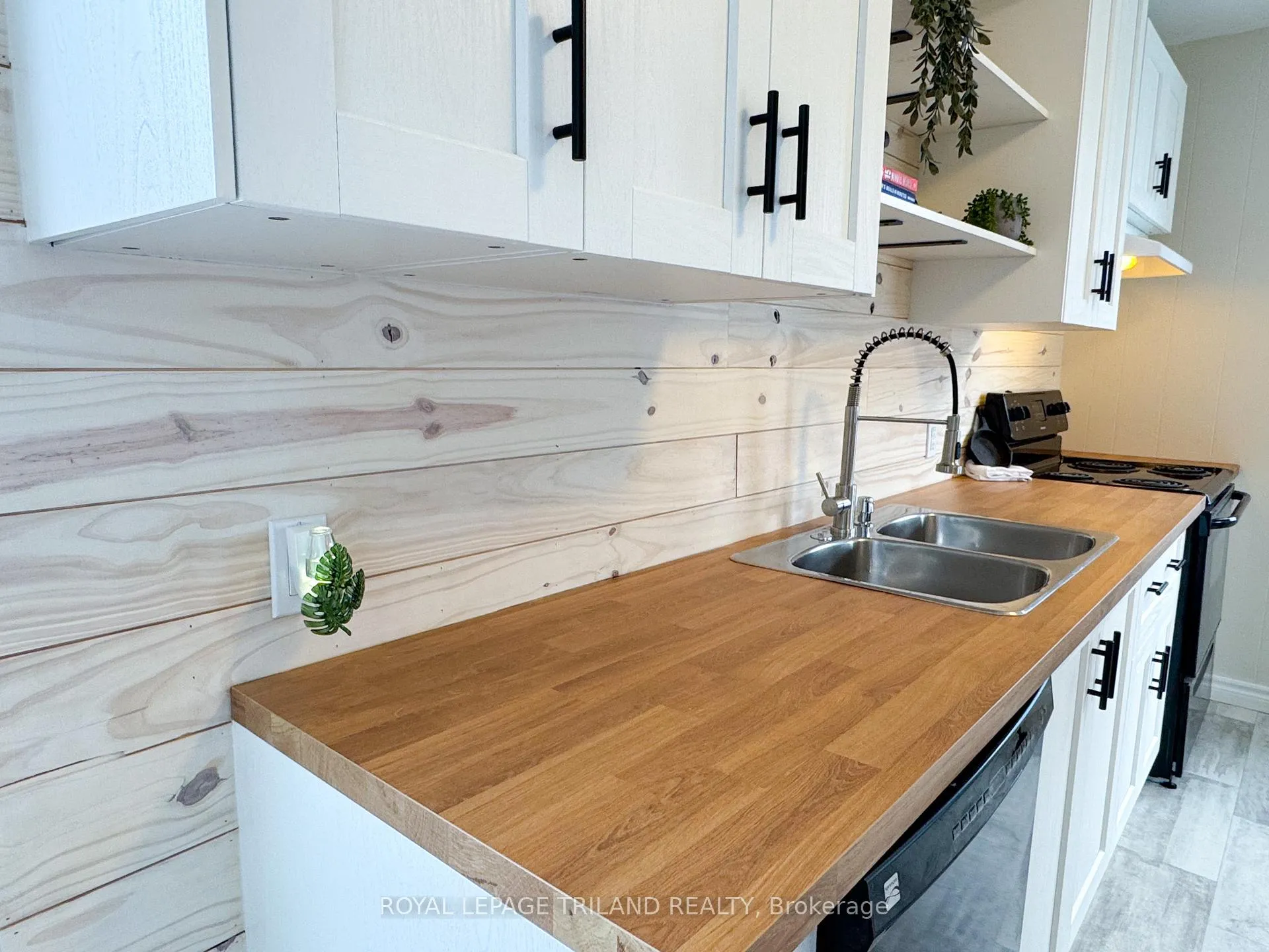 Photo 24 of Unit Main, 42 Erie Street, St. Thomas — HOMEH