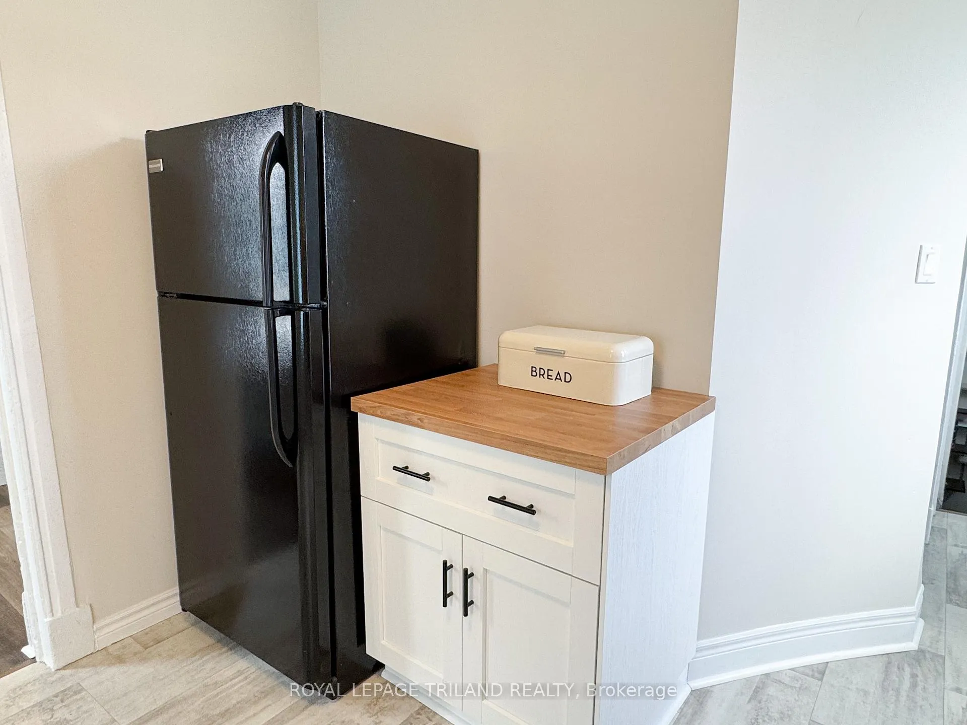 Photo 25 of Unit Main, 42 Erie Street, St. Thomas — HOMEH