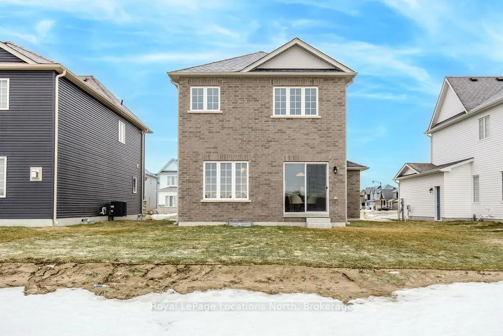 Photo 44 of 276 Springfield Crescent, Clearview, Stayner — HOMEH