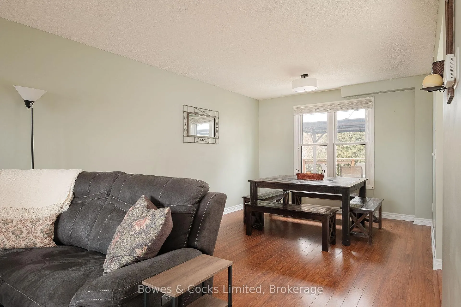 Photo 7 of 138 Seneca Avenue, Oshawa, Samac — HOMEH