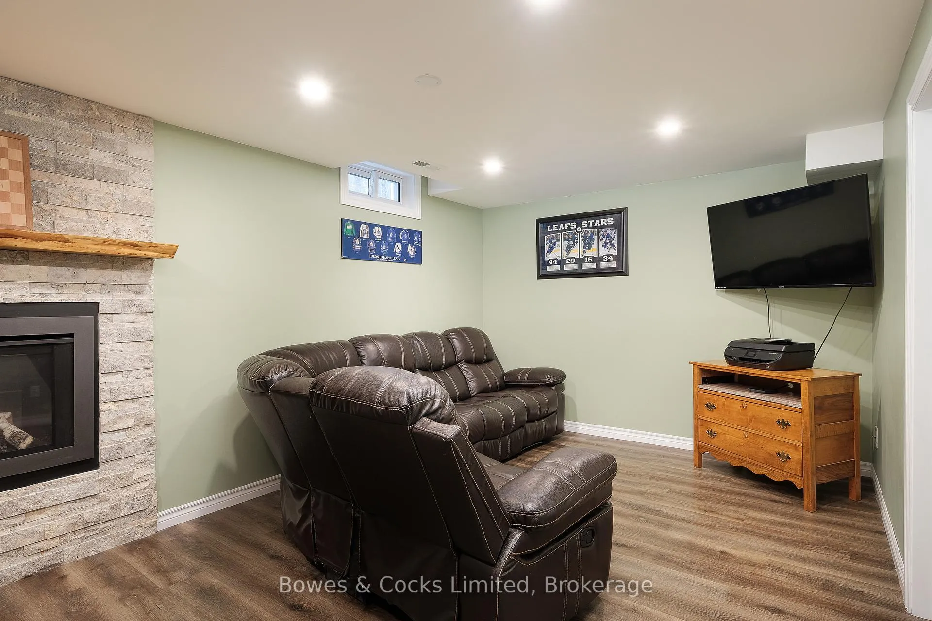 Photo 26 of 138 Seneca Avenue, Oshawa, Samac — HOMEH