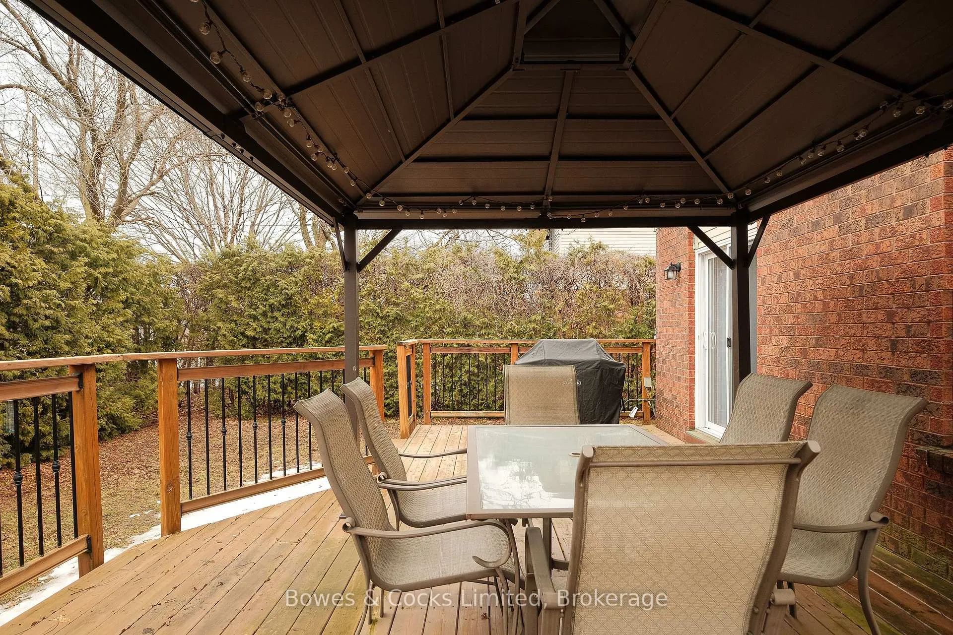 Photo 33 of 138 Seneca Avenue, Oshawa, Samac — HOMEH