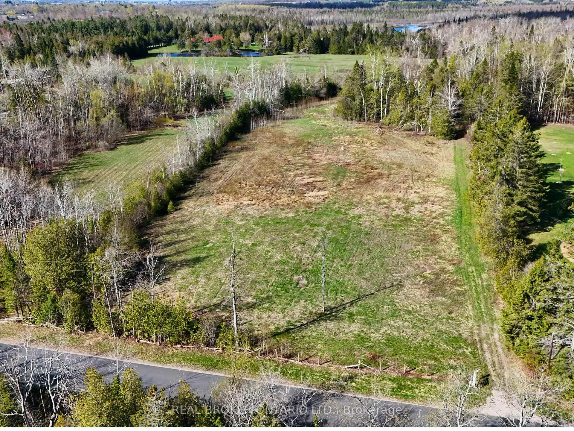 Photo 11 of 2 Line N, Oro-Medonte, Rural Oro-Medonte — HOMEH
