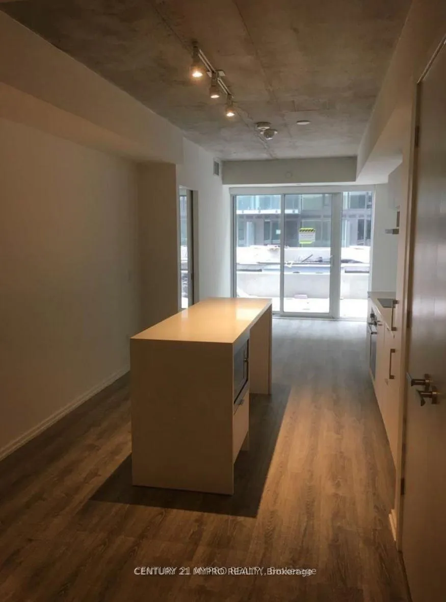 Photo 5 of Unit 601, 5 Soudan Avenue, Toronto, Mount Pleasant West — HOMEH