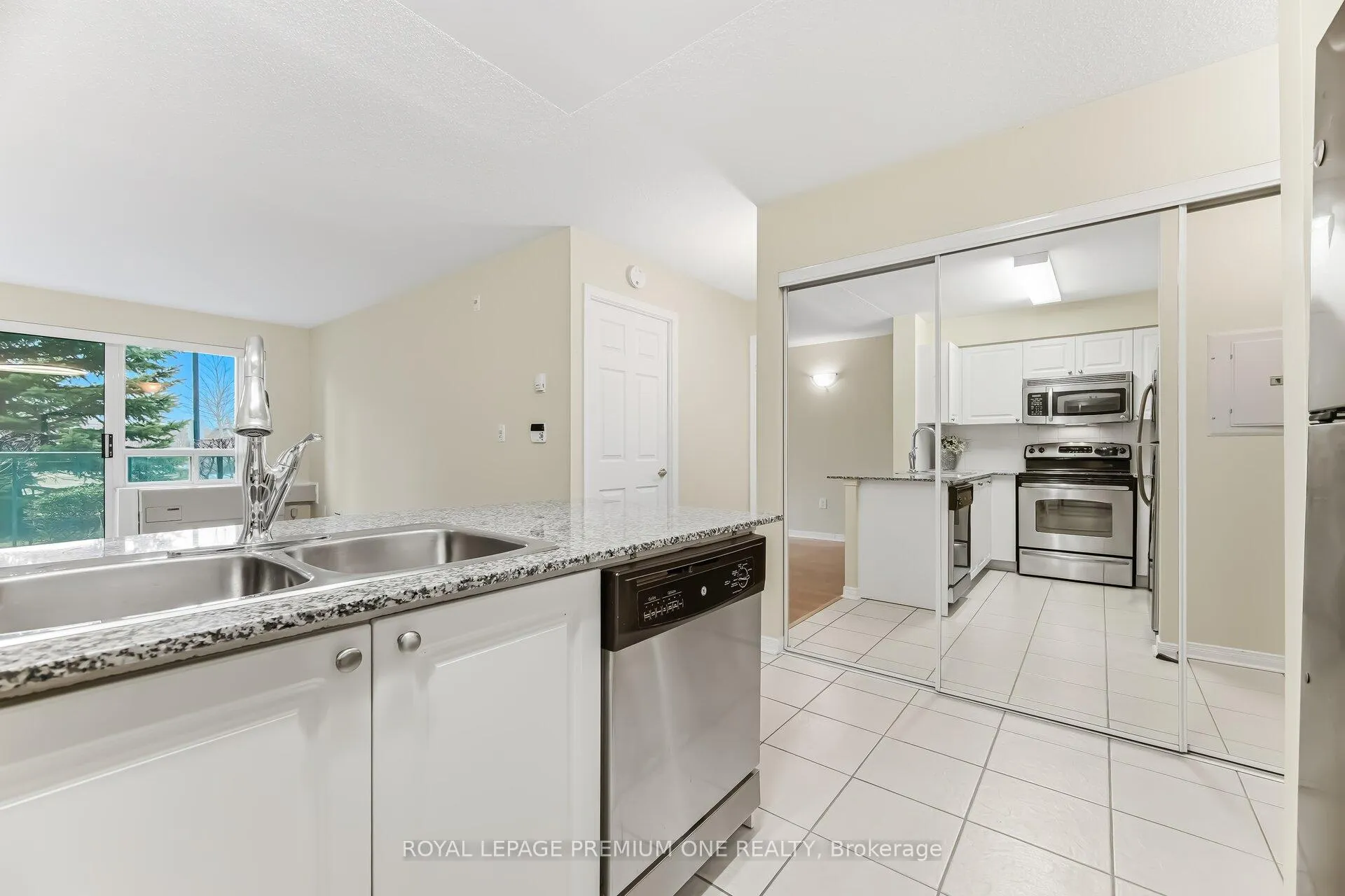 Photo 8 of Unit 108, 55 Via Rosedale, Brampton, Sandringham-Wellington — HOMEH
