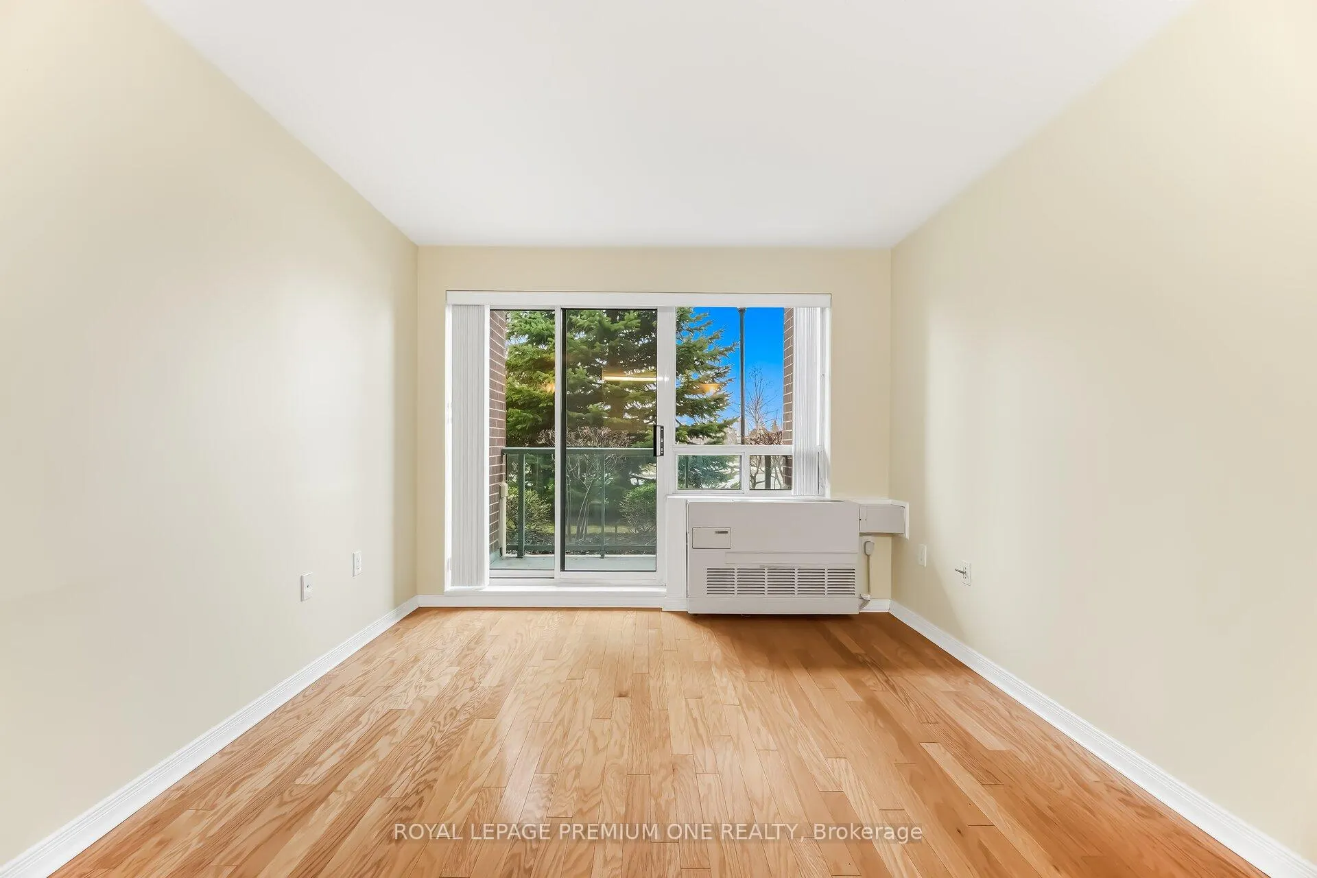 Photo 13 of Unit 108, 55 Via Rosedale, Brampton, Sandringham-Wellington — HOMEH