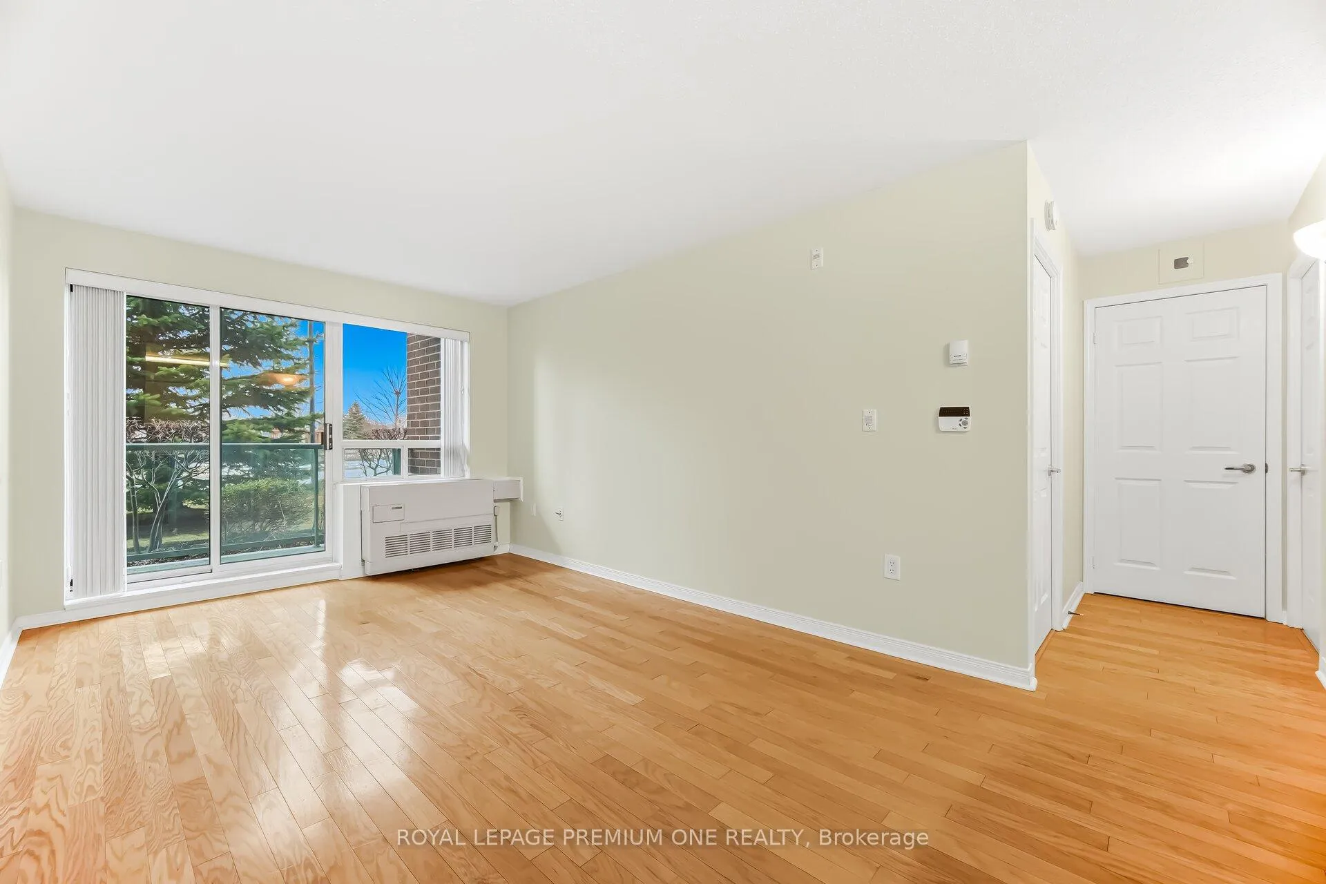 Photo 14 of Unit 108, 55 Via Rosedale, Brampton, Sandringham-Wellington — HOMEH