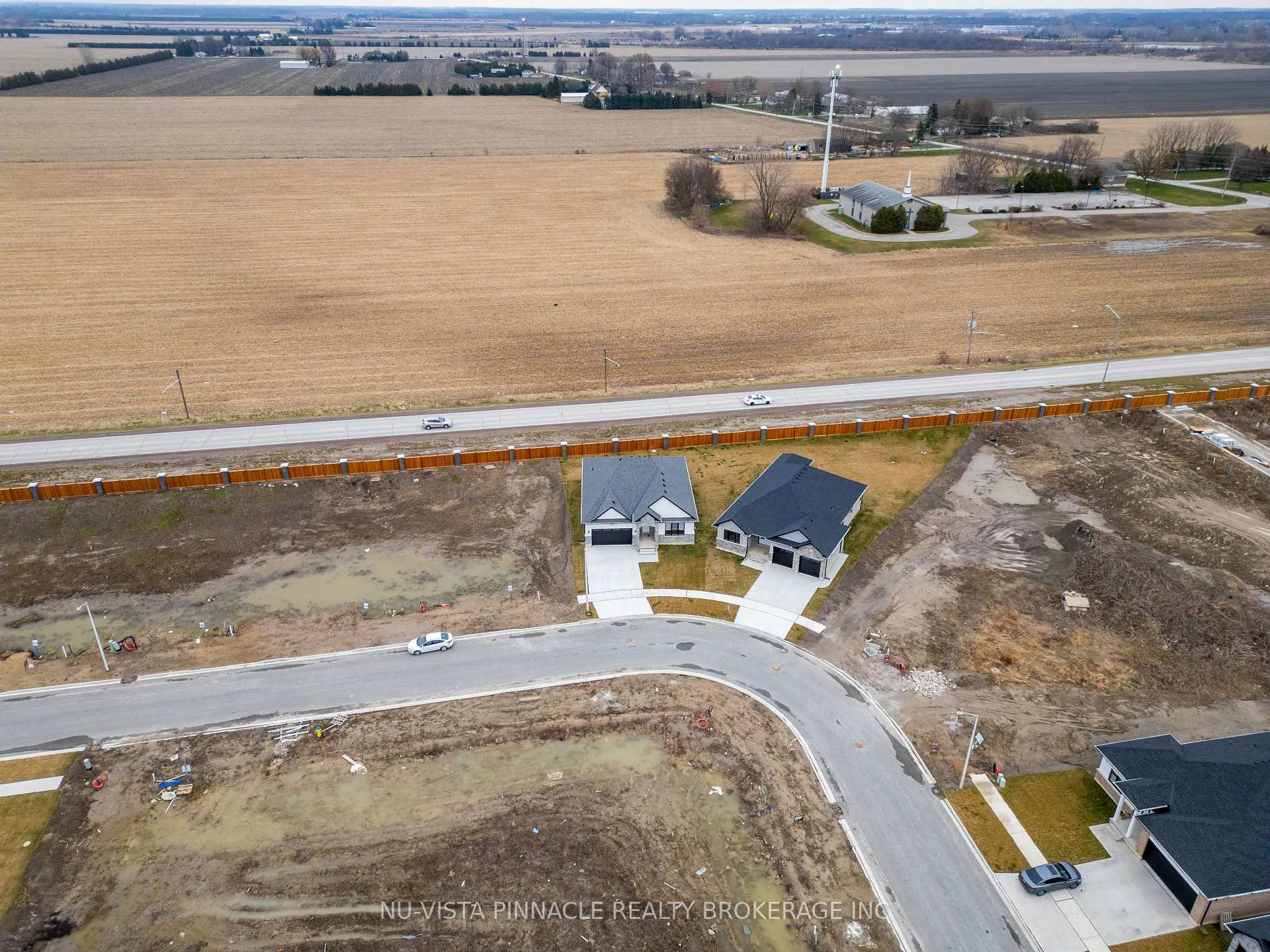 Photo 5 of 280 Stathis Boulevard, Sarnia — HOMEH