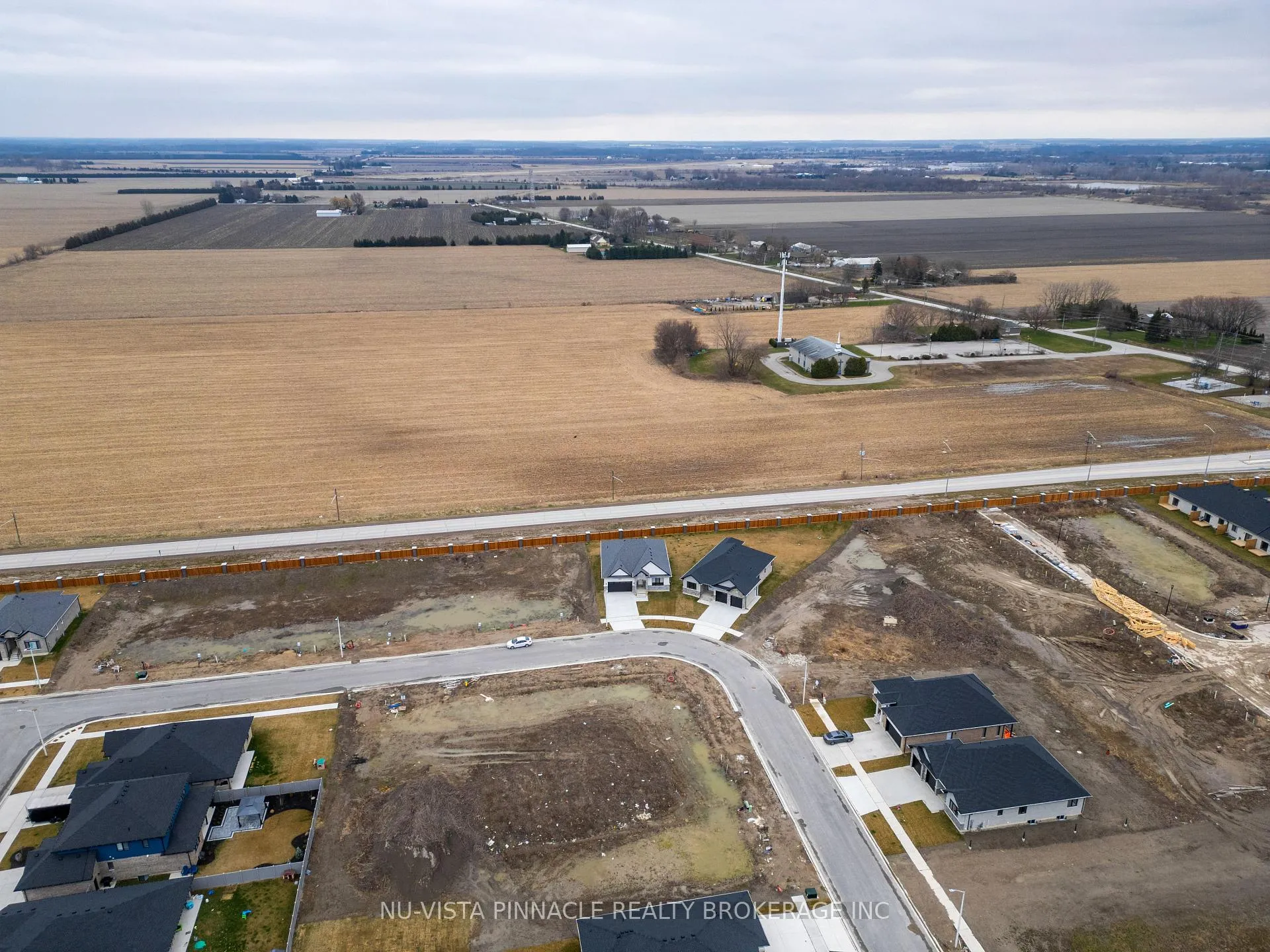 Photo 6 of 280 Stathis Boulevard, Sarnia — HOMEH