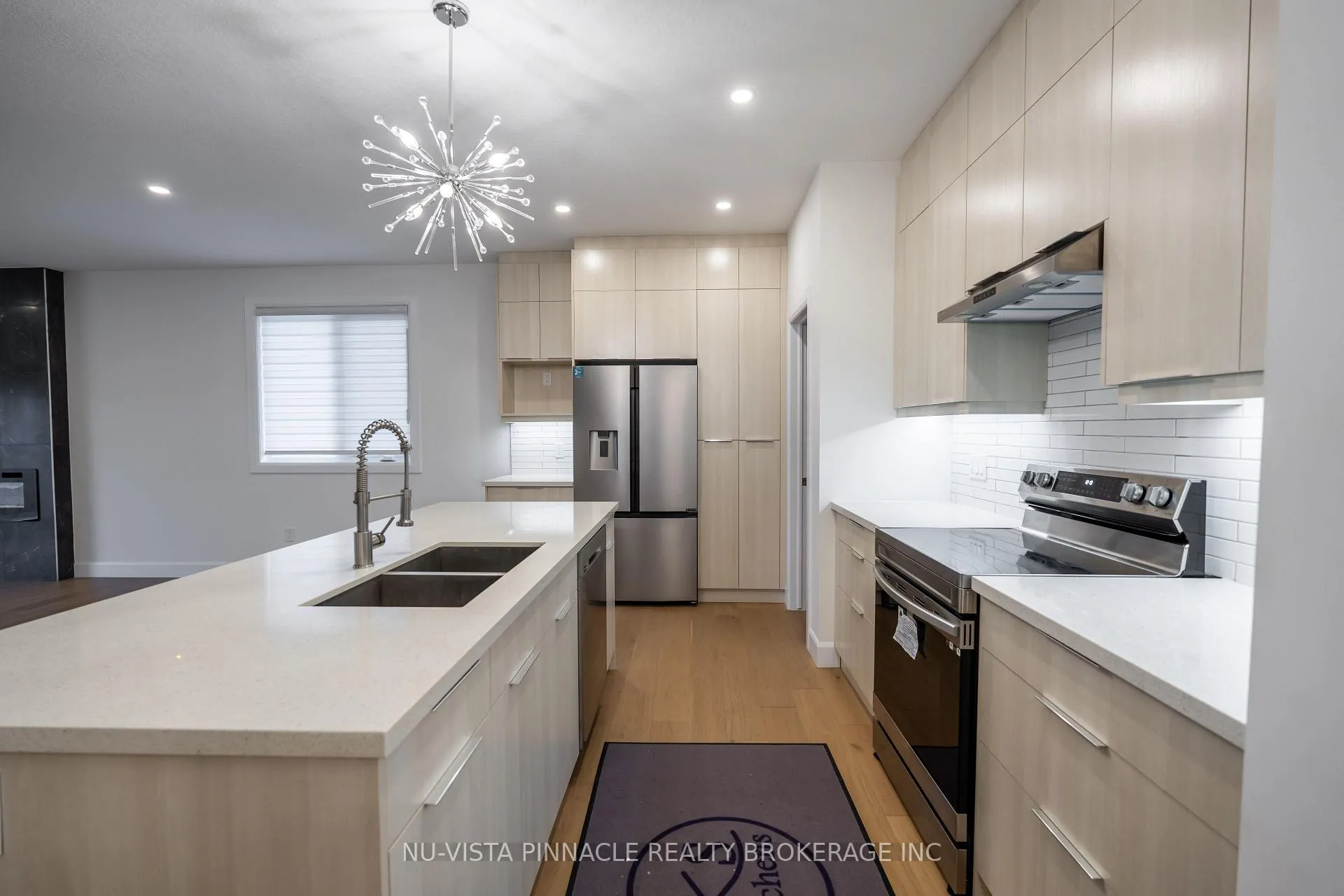 Photo 13 of 280 Stathis Boulevard, Sarnia — HOMEH