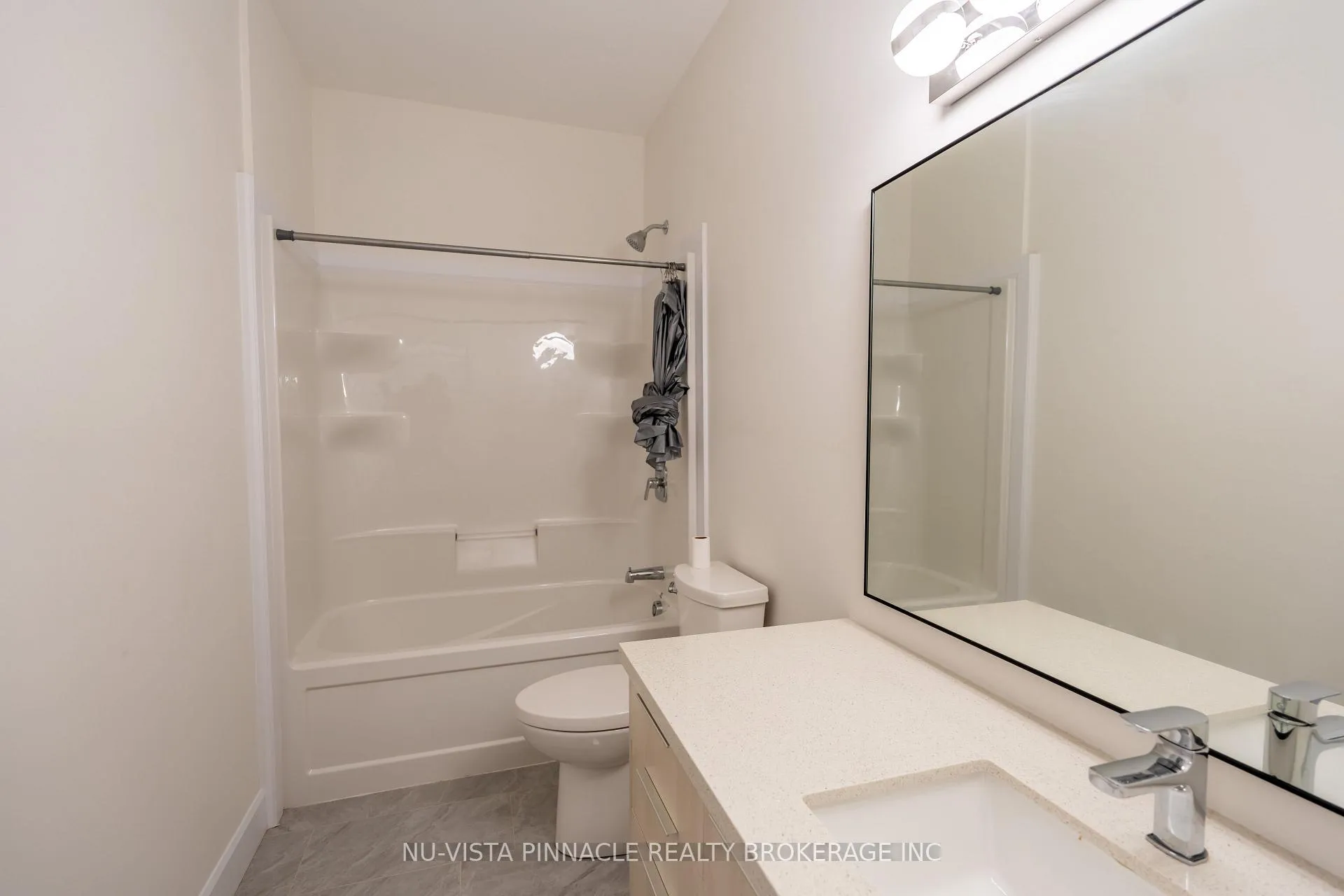 Photo 26 of 280 Stathis Boulevard, Sarnia — HOMEH