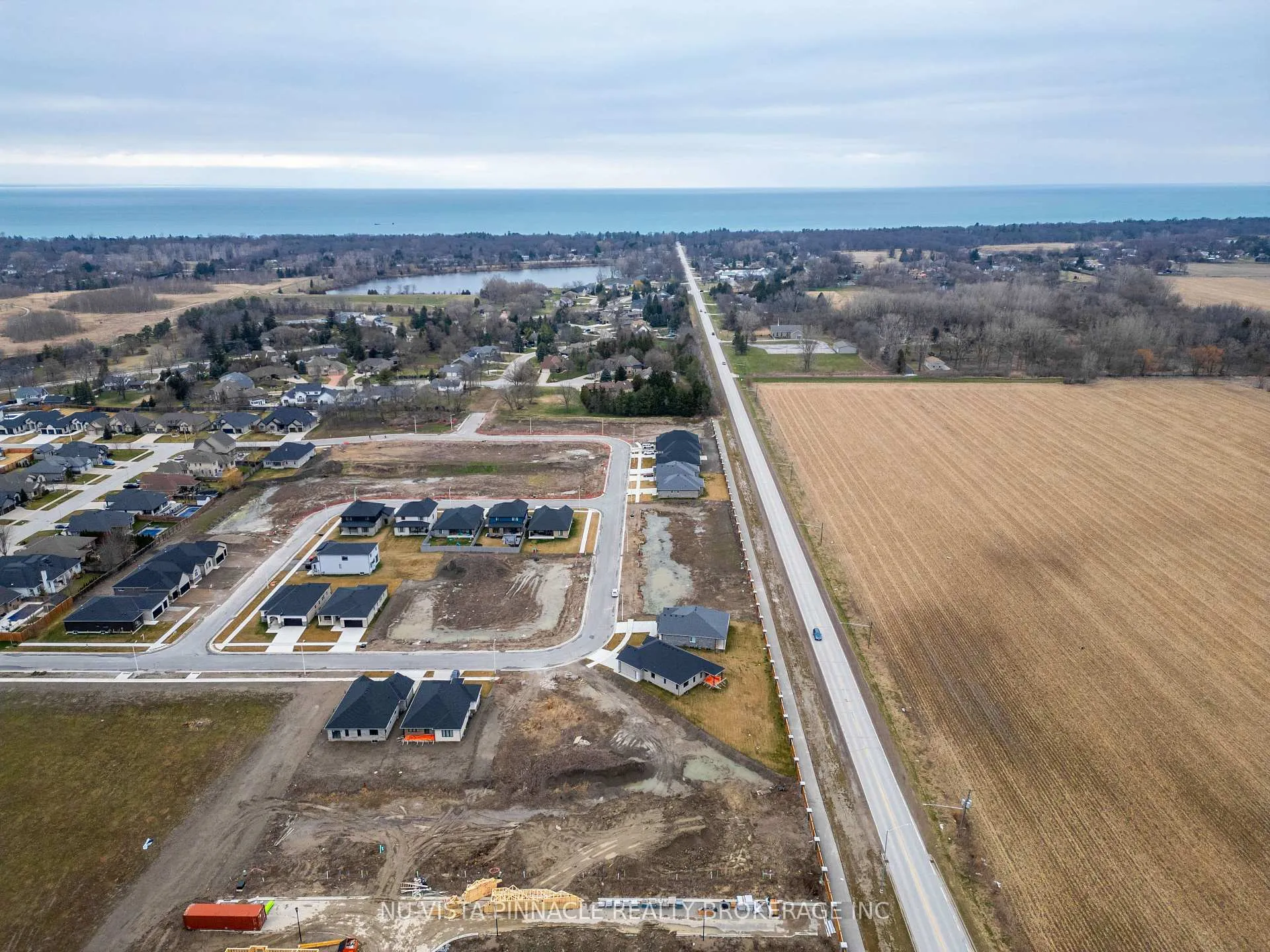 Photo 36 of 280 Stathis Boulevard, Sarnia — HOMEH