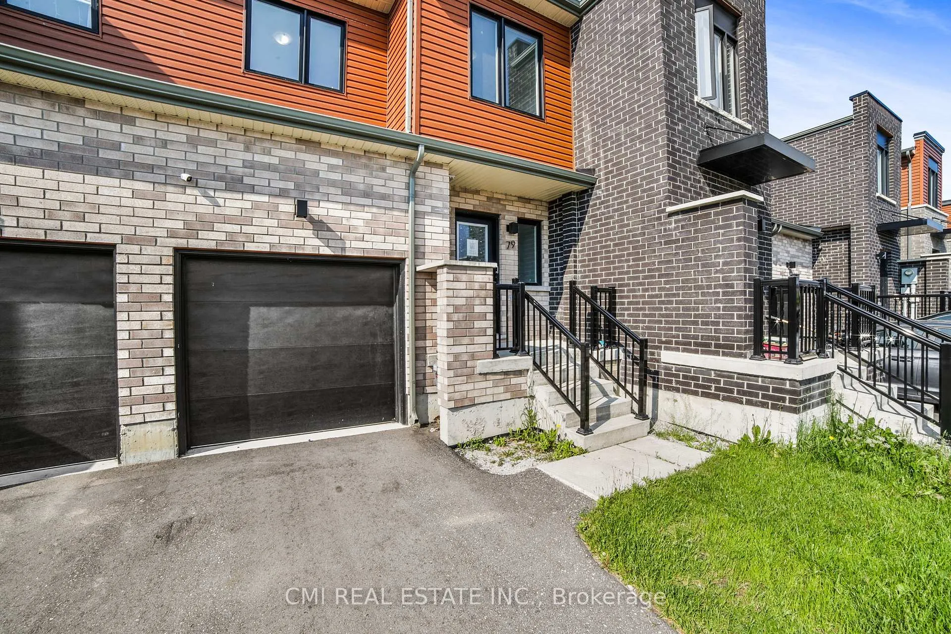 Photo 4 of 79 Gateland Drive, Barrie, Painswick South — HOMEH