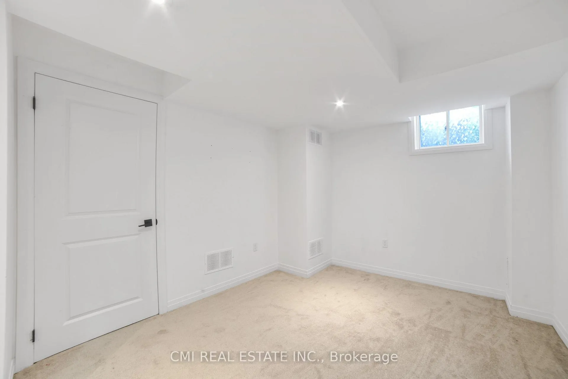 Photo 33 of 79 Gateland Drive, Barrie, Painswick South — HOMEH