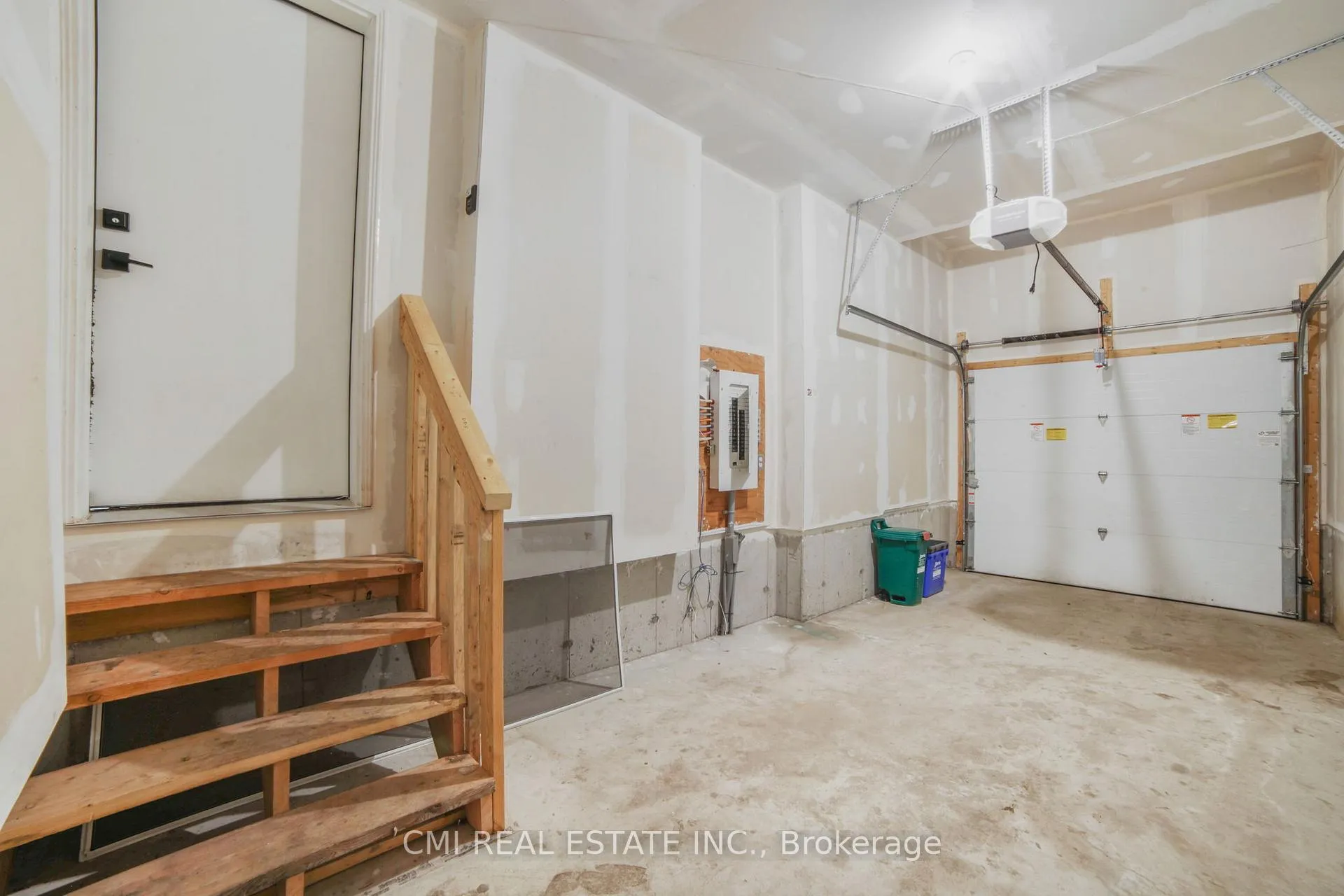 Photo 36 of 79 Gateland Drive, Barrie, Painswick South — HOMEH