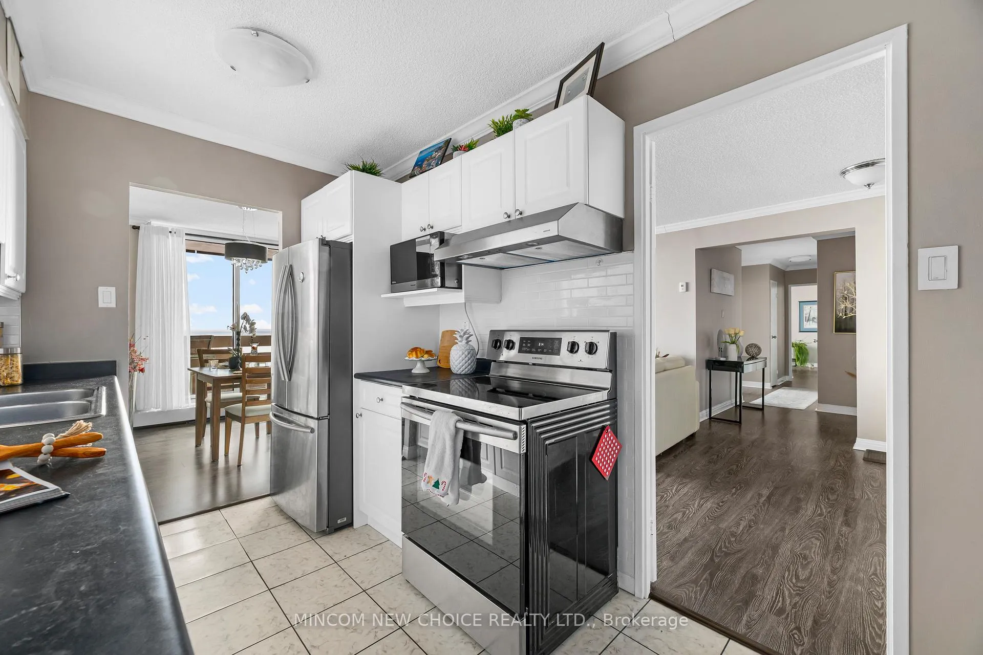 Photo 11 of Unit 1208, 1210 Radom Street, Pickering, Bay Ridges — HOMEH