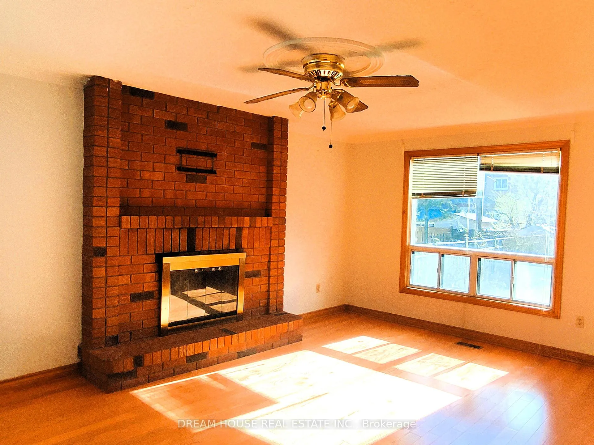 Photo 6 of Unit Main, 176 Conlins Road, Scarborough, Highland Creek — HOMEH