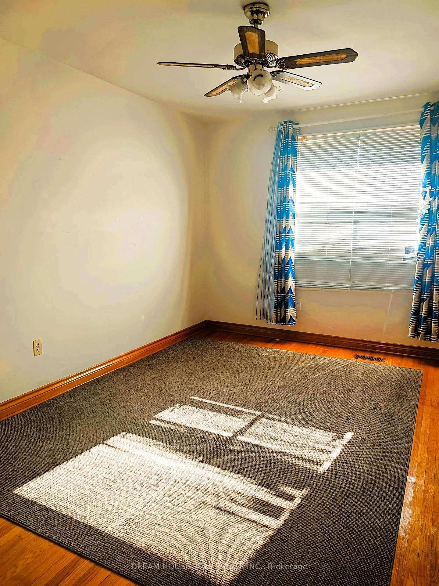 Photo 9 of Unit Main, 176 Conlins Road, Scarborough, Highland Creek — HOMEH