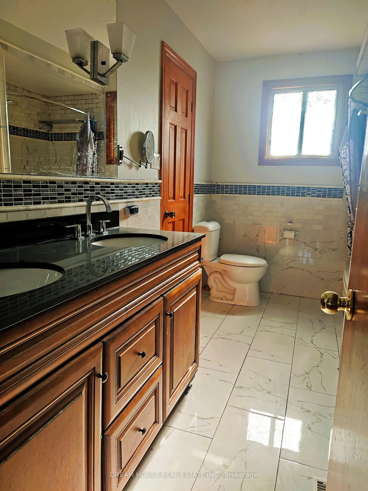 Photo 16 of Unit Main, 176 Conlins Road, Scarborough, Highland Creek — HOMEH
