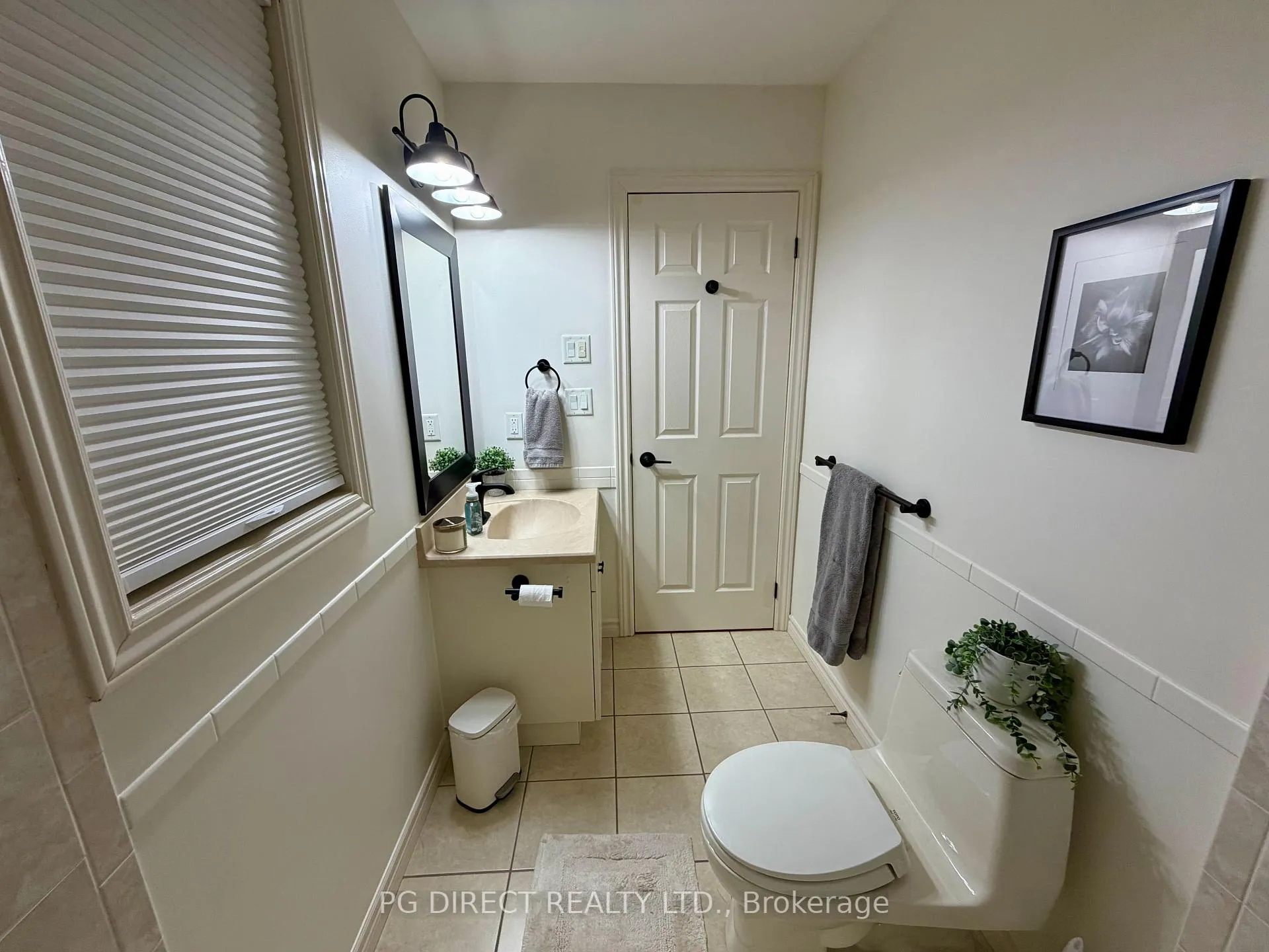 Photo 7 of Unit 1, 32 Robson Road, Leamington — HOMEH