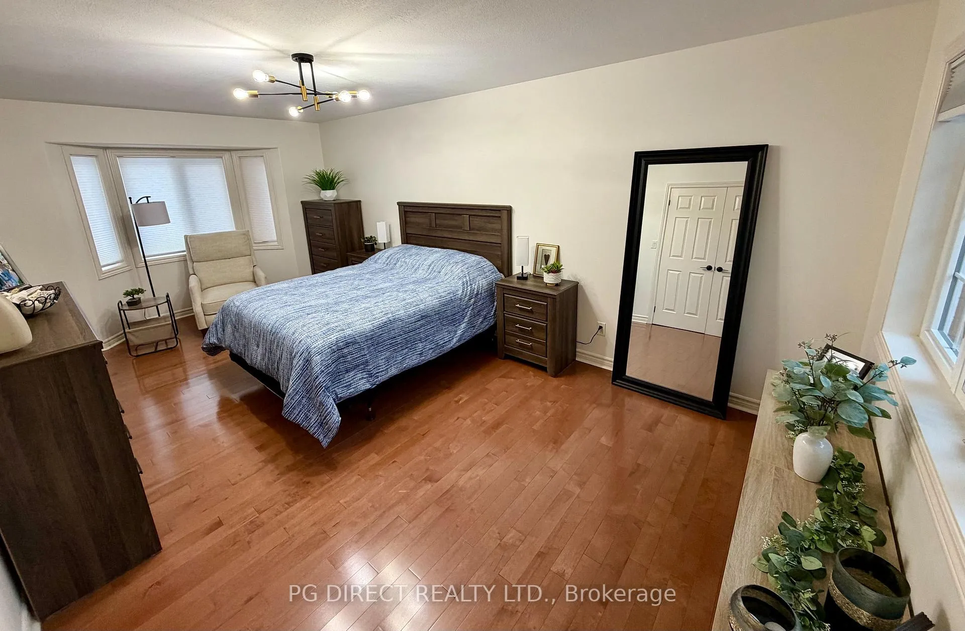 Photo 8 of Unit 1, 32 Robson Road, Leamington — HOMEH