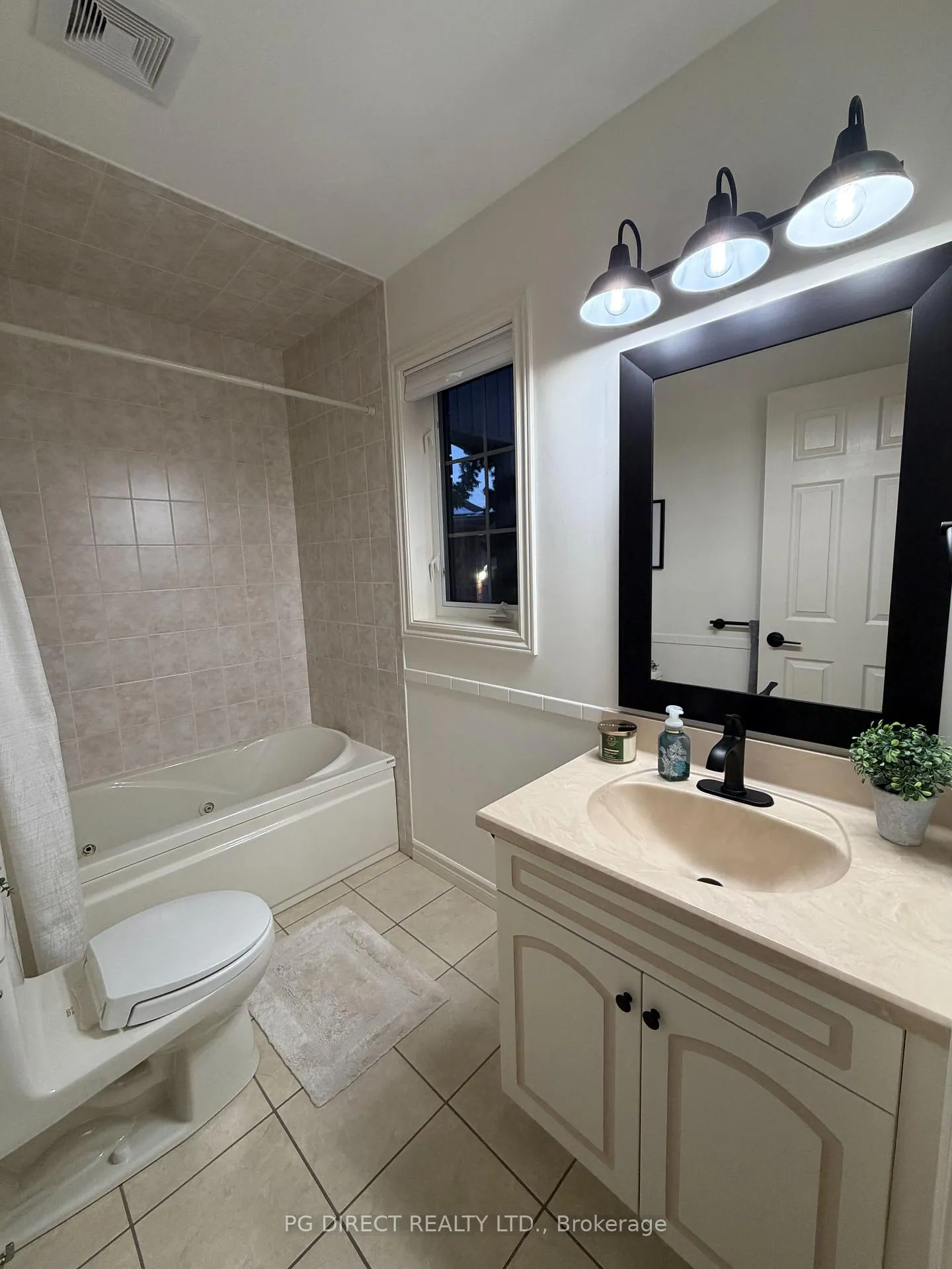 Photo 14 of Unit 1, 32 Robson Road, Leamington — HOMEH
