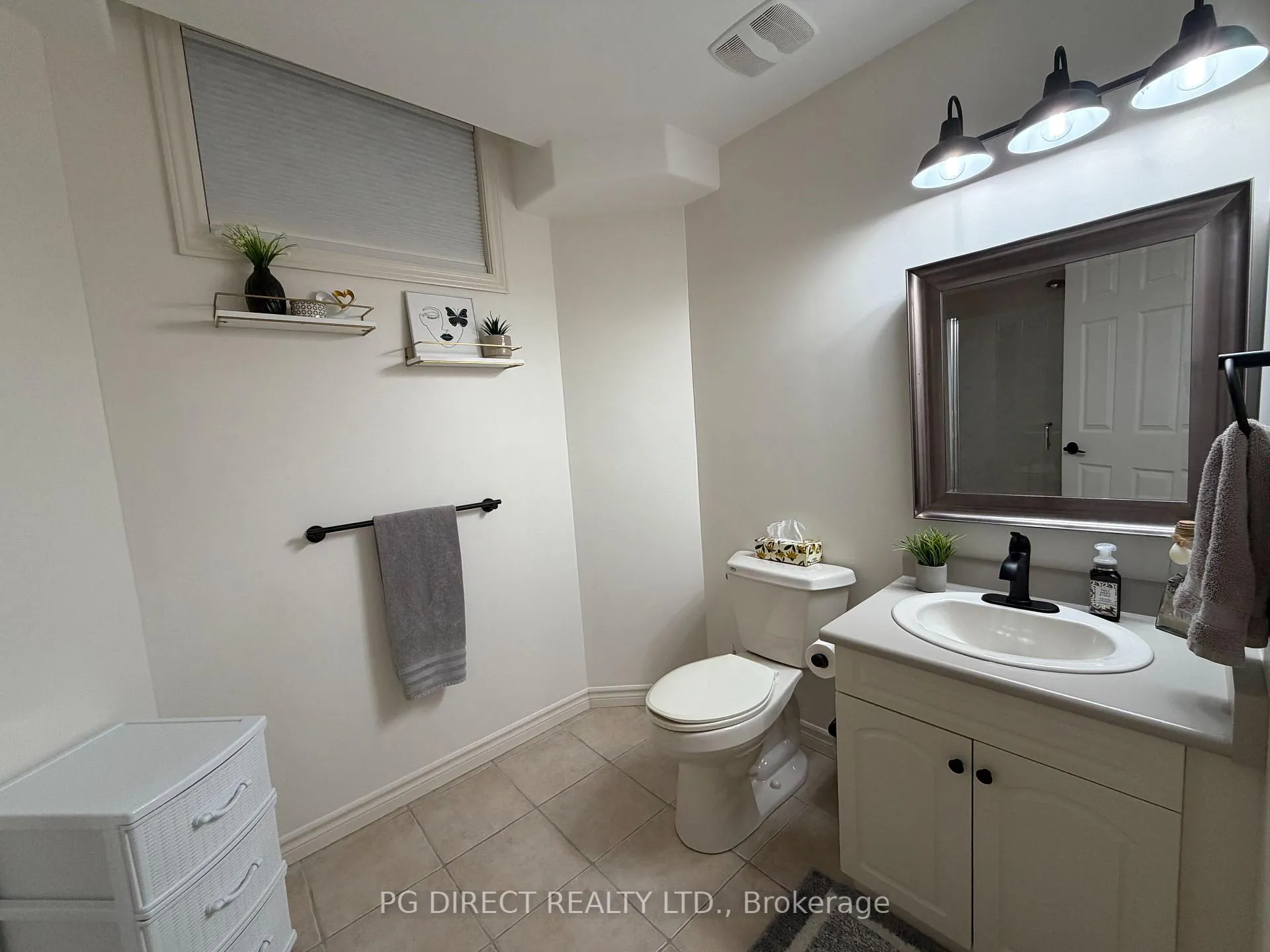 Photo 18 of Unit 1, 32 Robson Road, Leamington — HOMEH