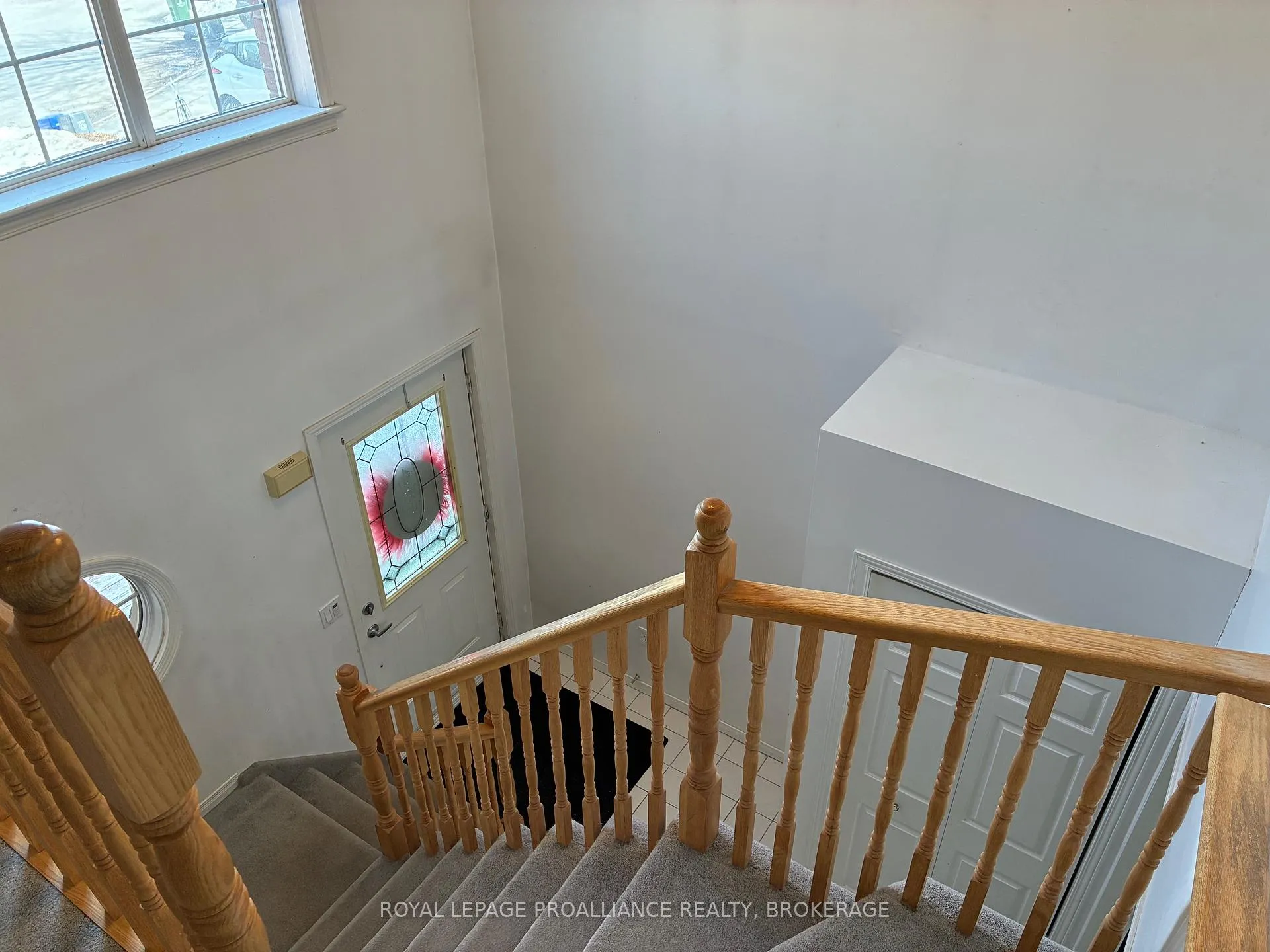 Photo 2 of 1059 Springfield Drive, Kingston, City Southwest — HOMEH