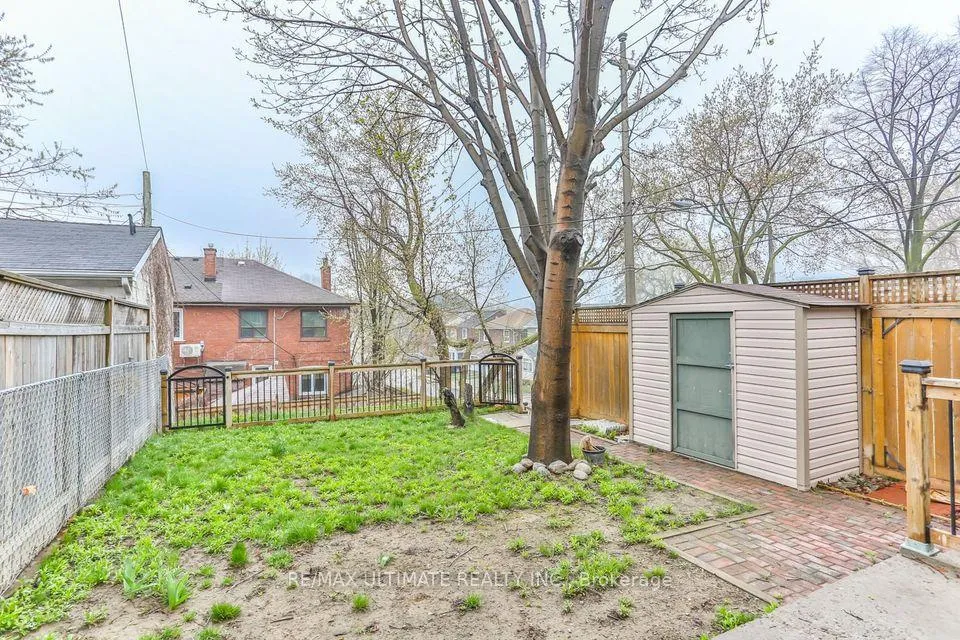 Photo 10 of Unit Upper, 9 Keywest Avenue, Toronto, Oakwood Village — HOMEH