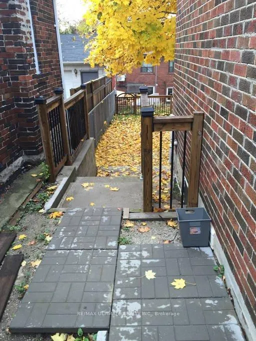 Photo 12 of Unit Upper, 9 Keywest Avenue, Toronto, Oakwood Village — HOMEH