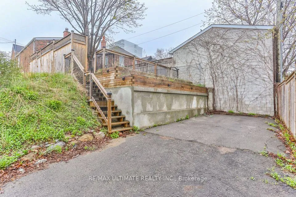 Photo 13 of Unit Upper, 9 Keywest Avenue, Toronto, Oakwood Village — HOMEH