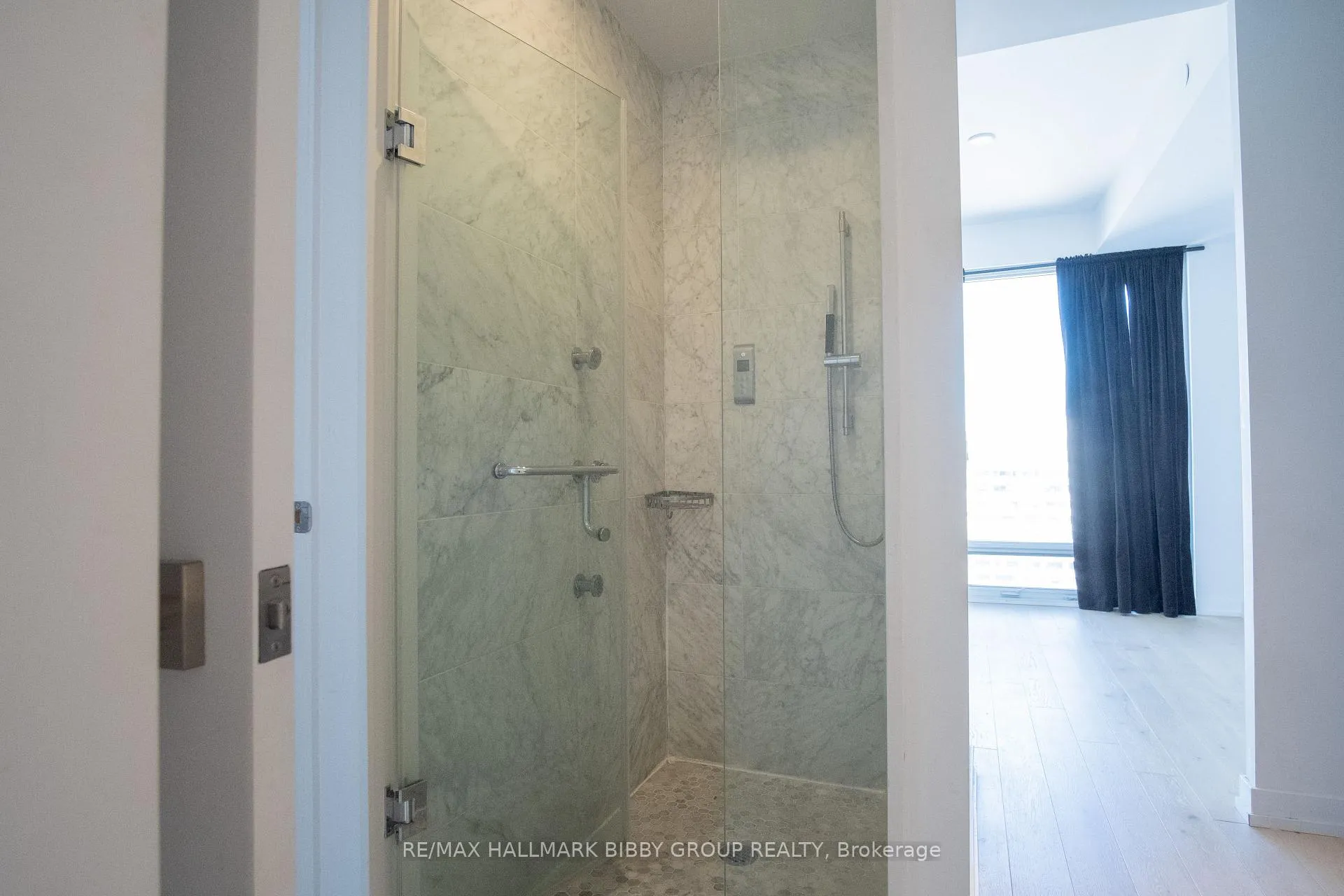 Photo 18 of Unit 2106, 488 University Avenue, Toronto, Kensington-Chinatown — HOMEH