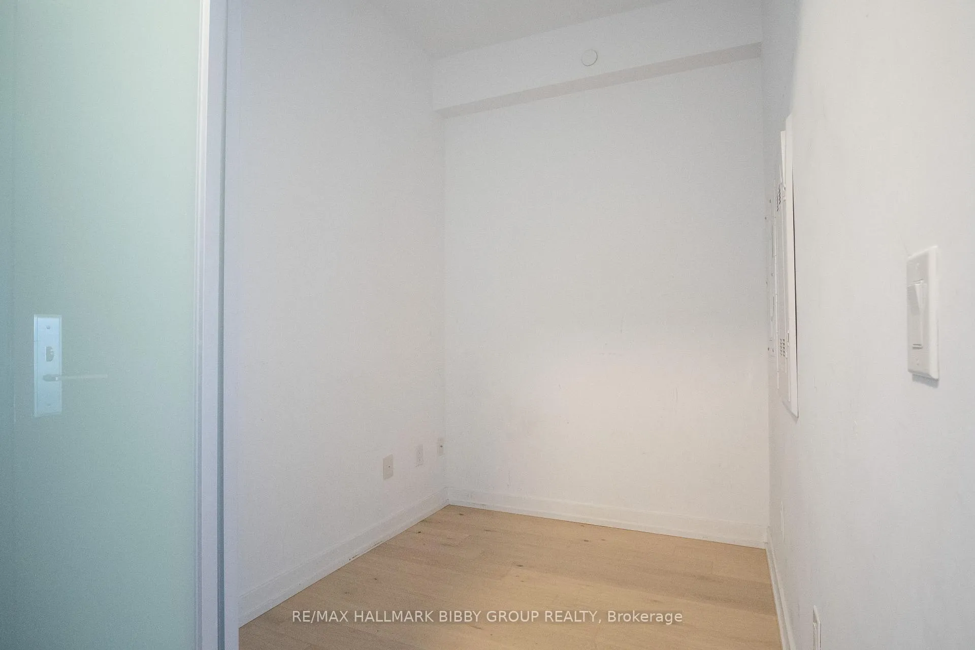 Photo 19 of Unit 2106, 488 University Avenue, Toronto, Kensington-Chinatown — HOMEH