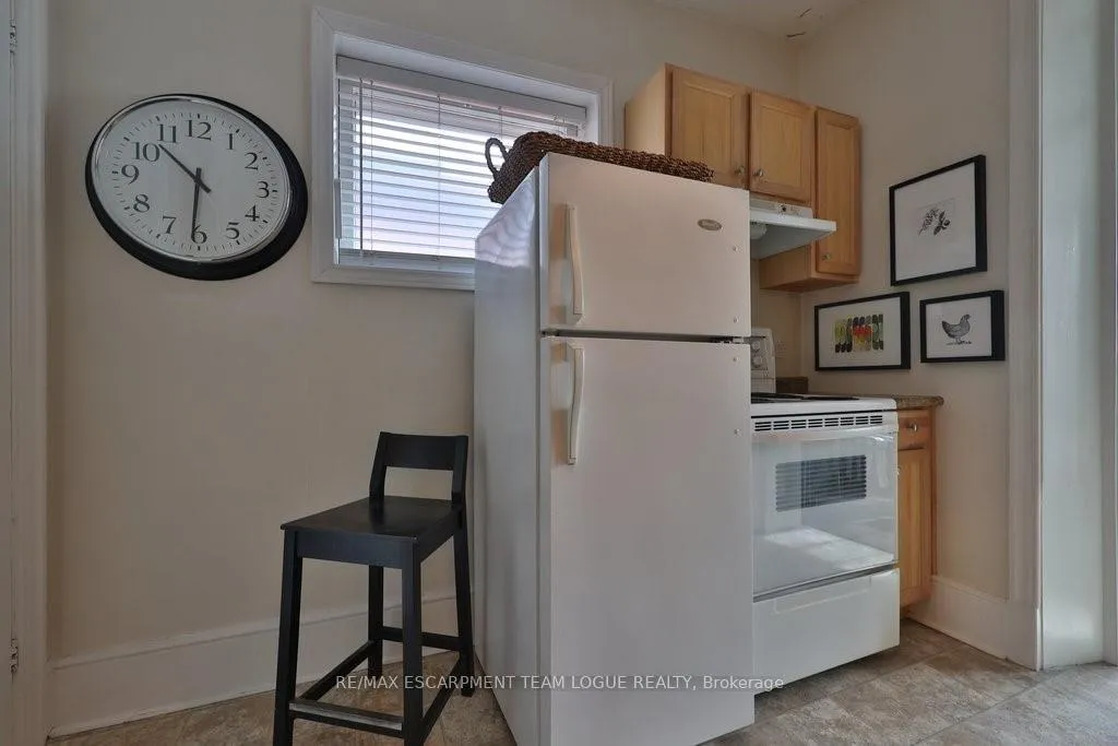 Photo 8 of Unit B-UPPER, 12 Suffolk Street, Guelph, Downtown — HOMEH