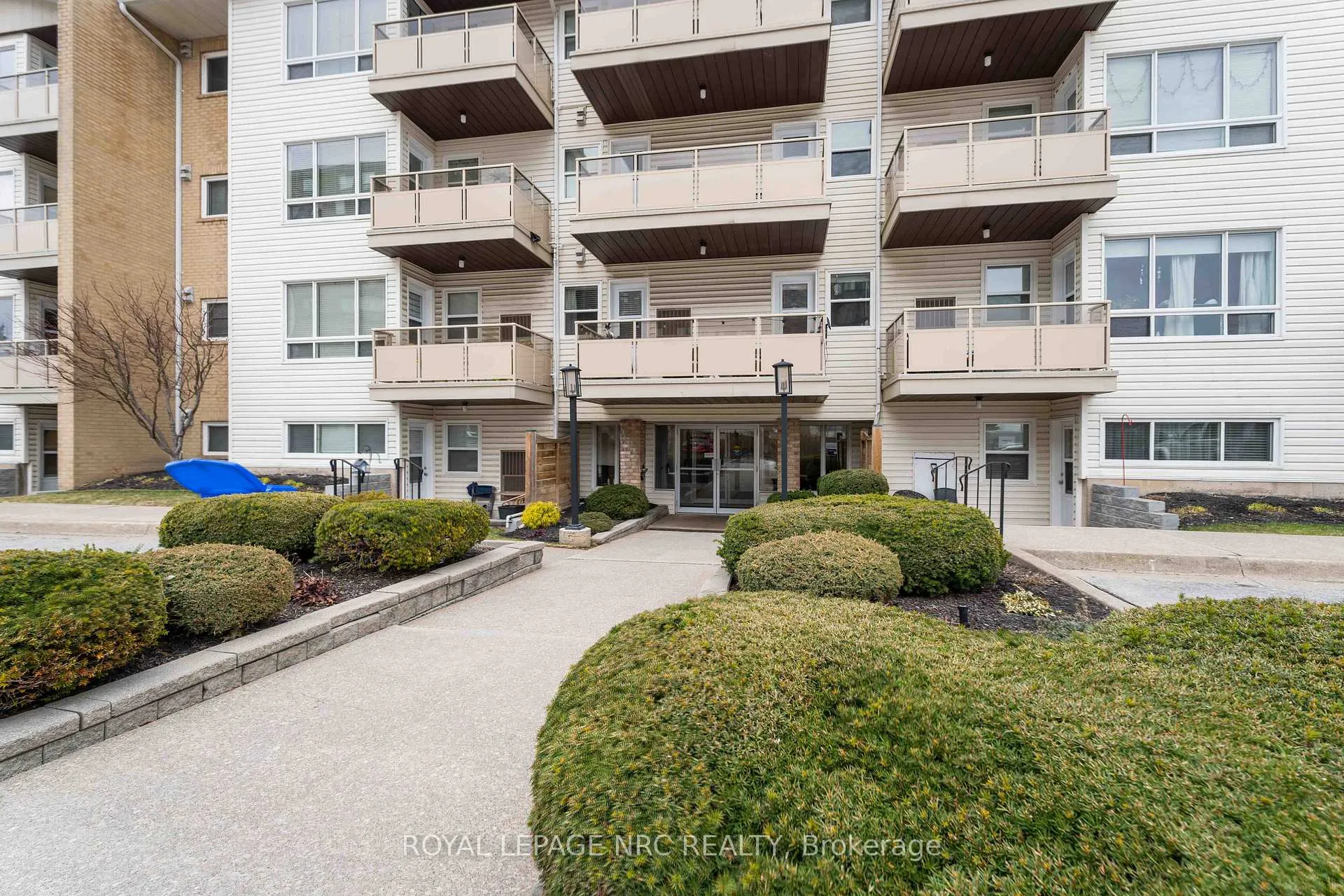Photo 7 of Unit 219, 78 Roehampton Avenue, St. Catharines, Carlton/Bunting — HOMEH